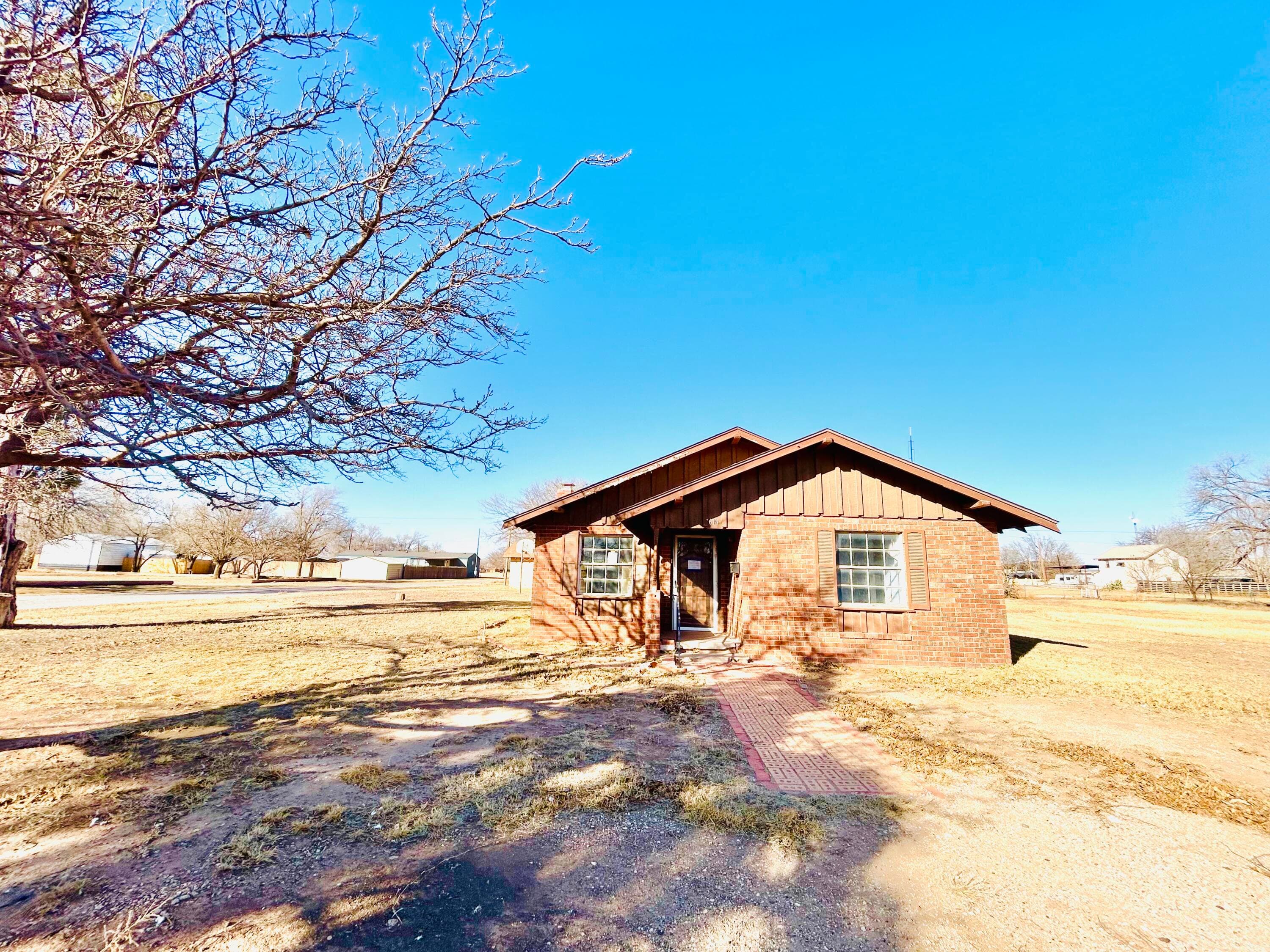 Single Family Residence at 614 6th Street