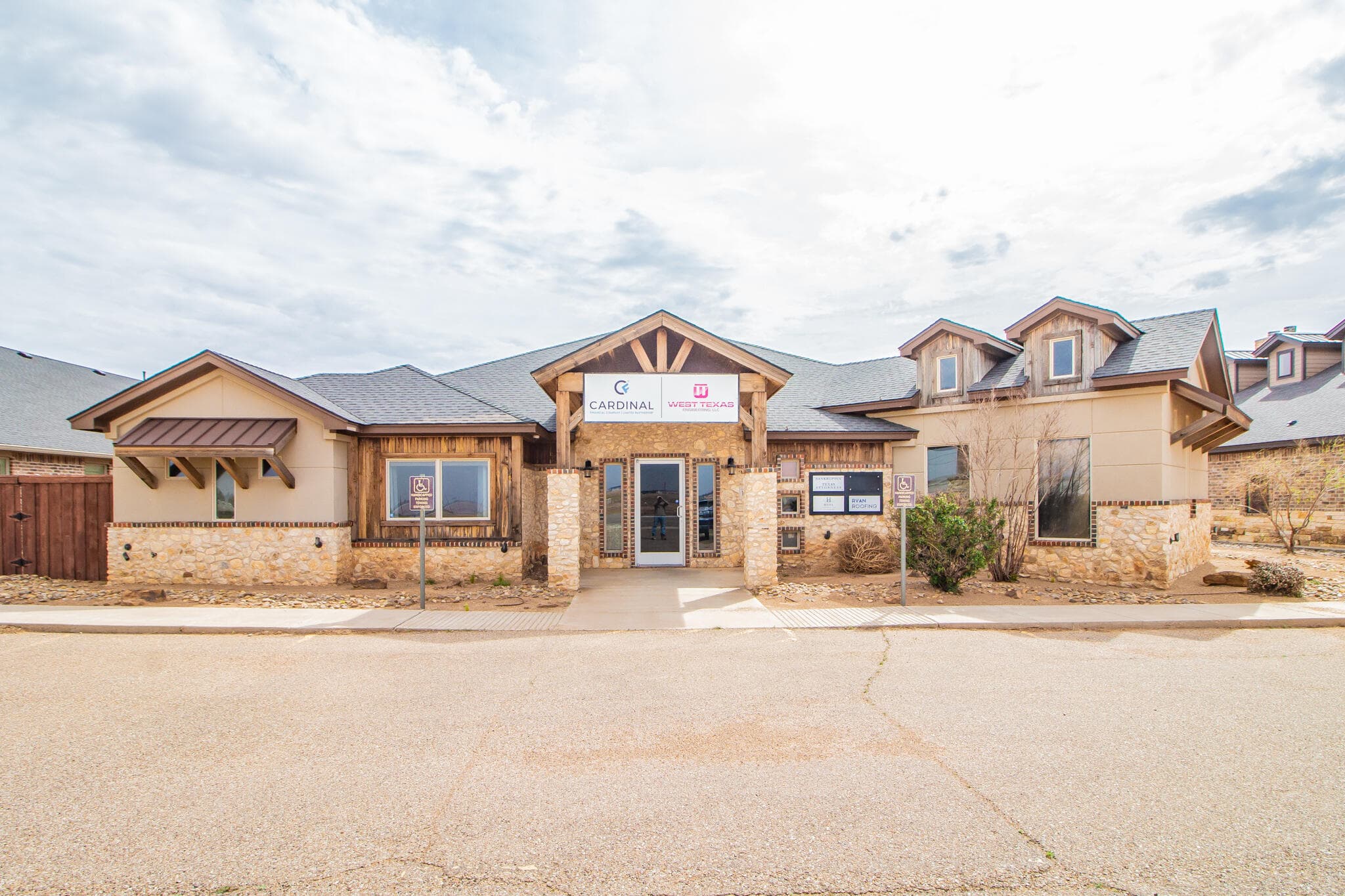 Business at 13037 Quaker Avenue
