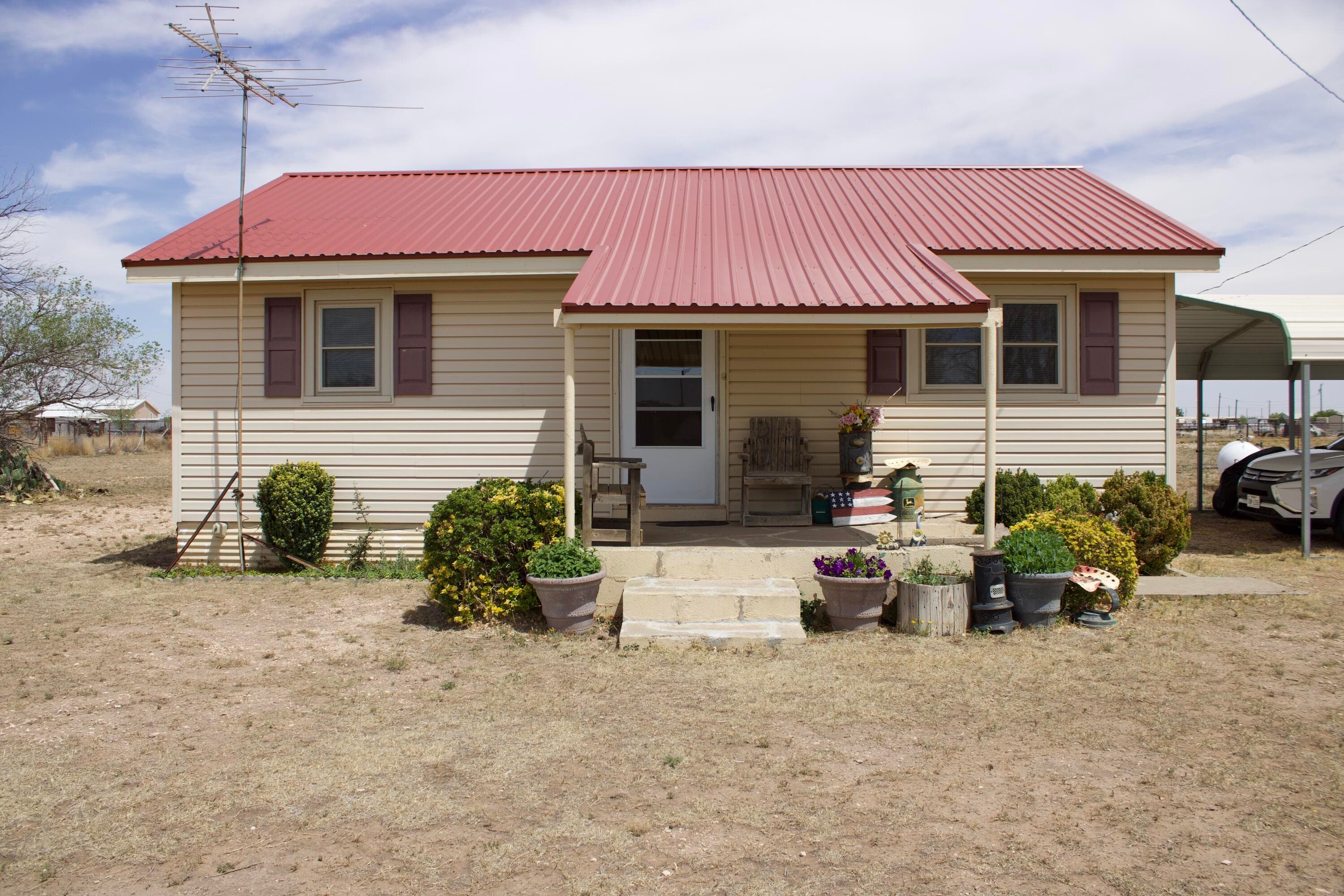 Single Family Residence at 1262 County Rd 220-I