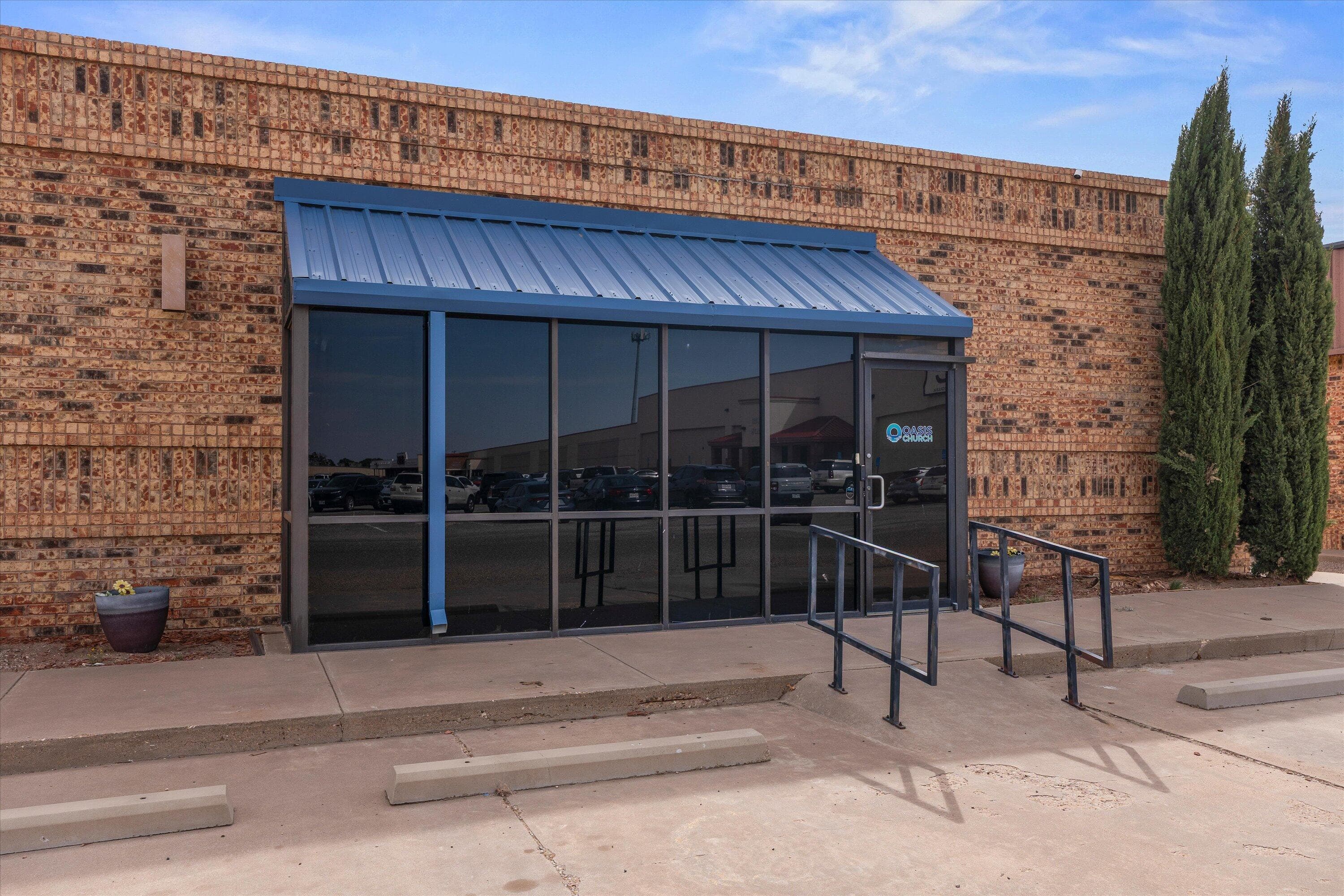 Business at 122 Clubview Drive