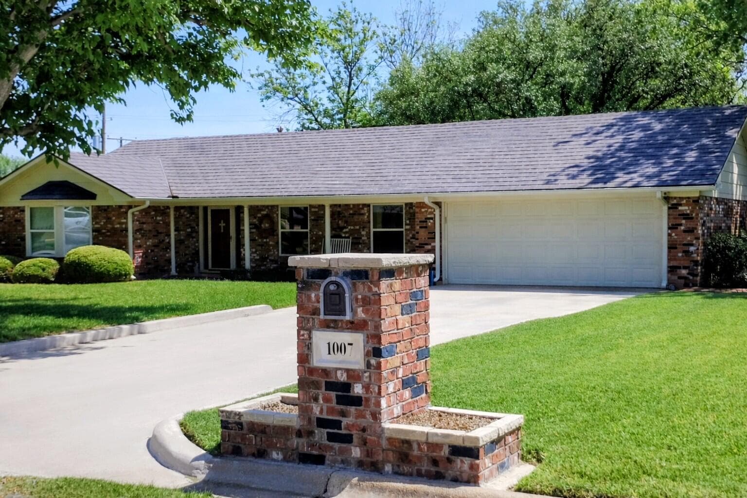 Single Family Residence at 1007 W Edwards Street