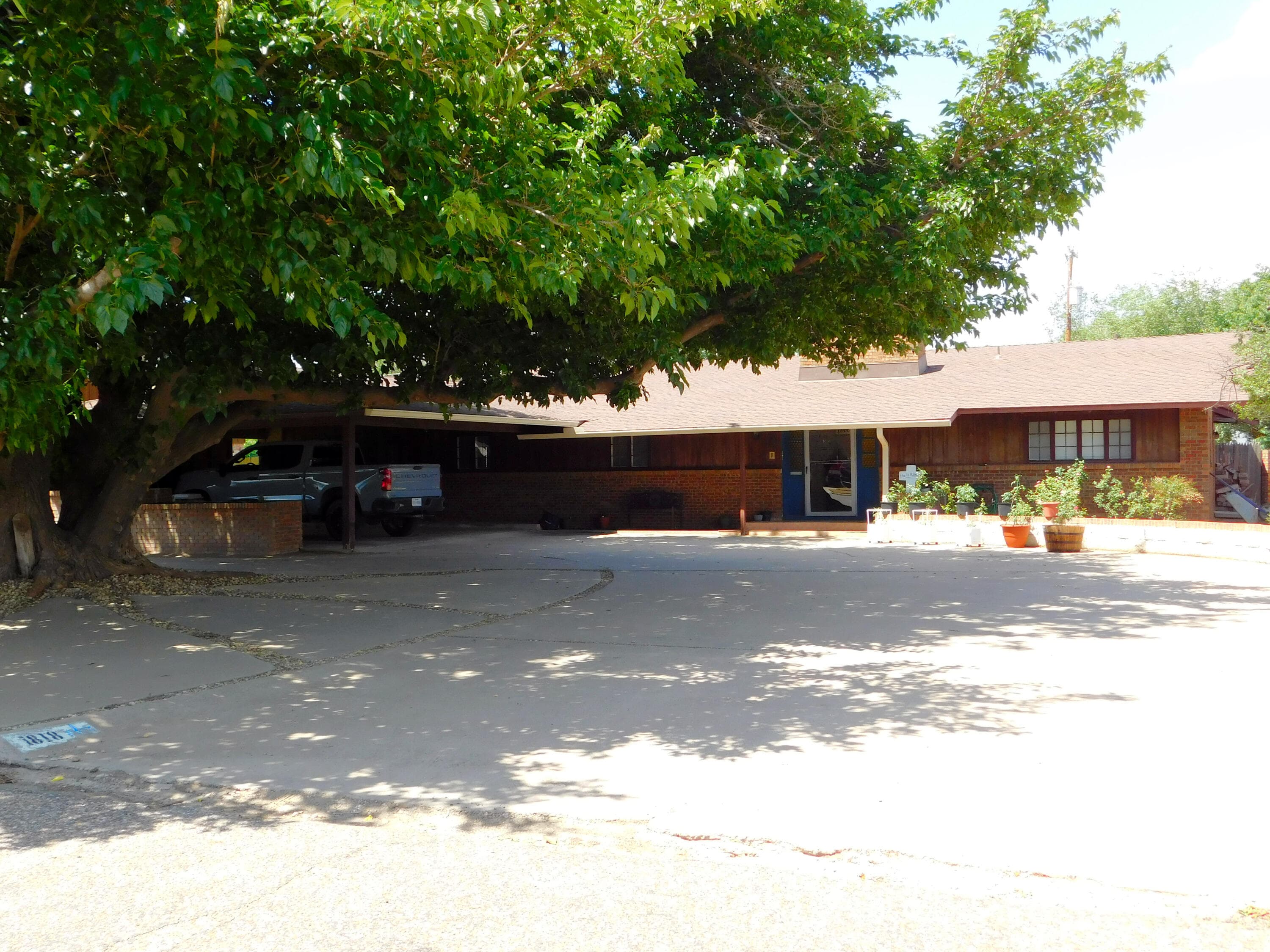 Single Family Residence at 1818 W Avenue D