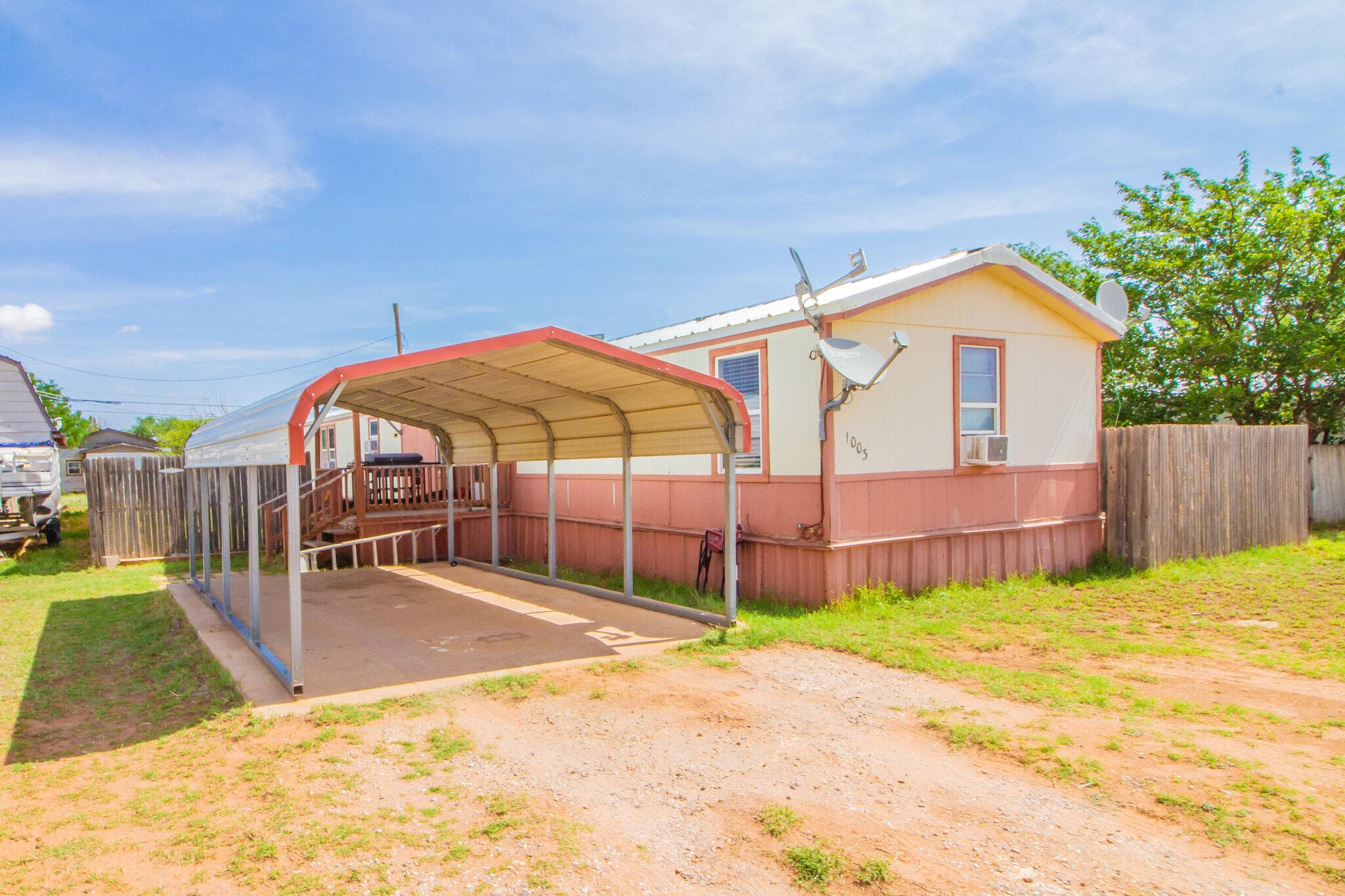 Manufactured Home at 1003 E Warren Street