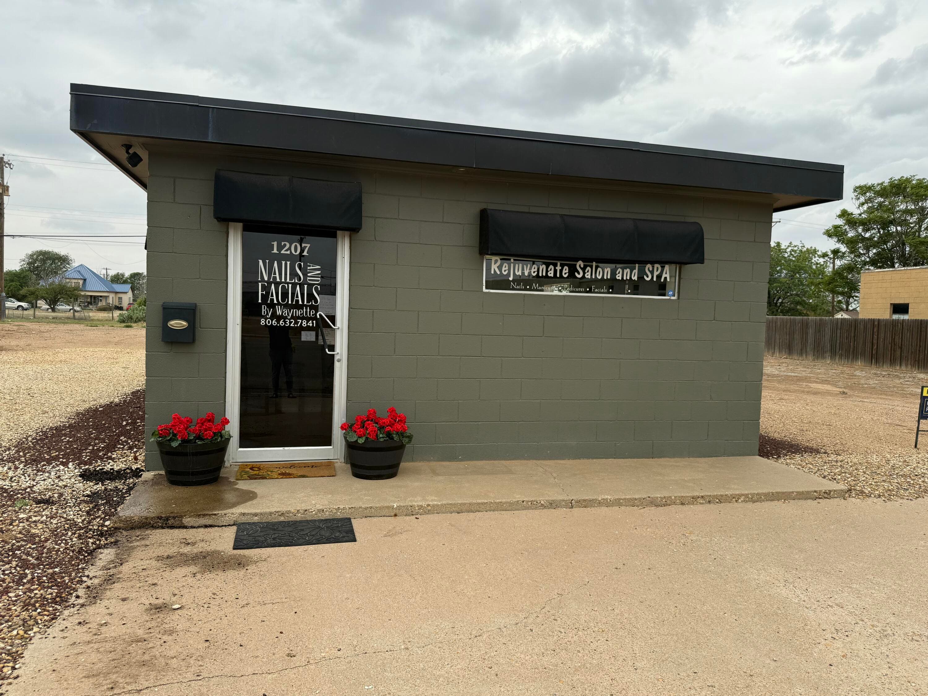 Business at 1207 Avenue D