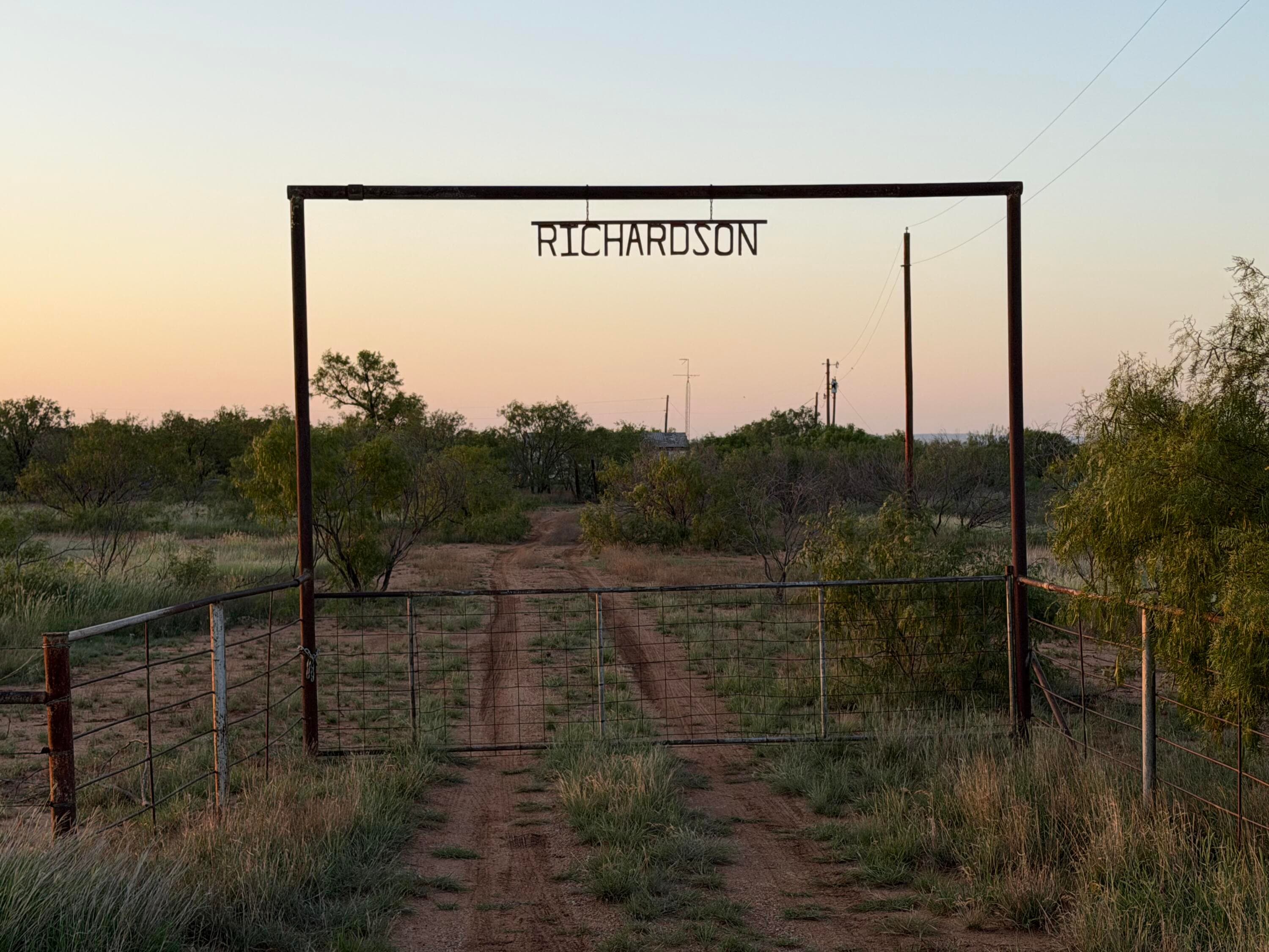 Unimproved Land at 423 FM 261