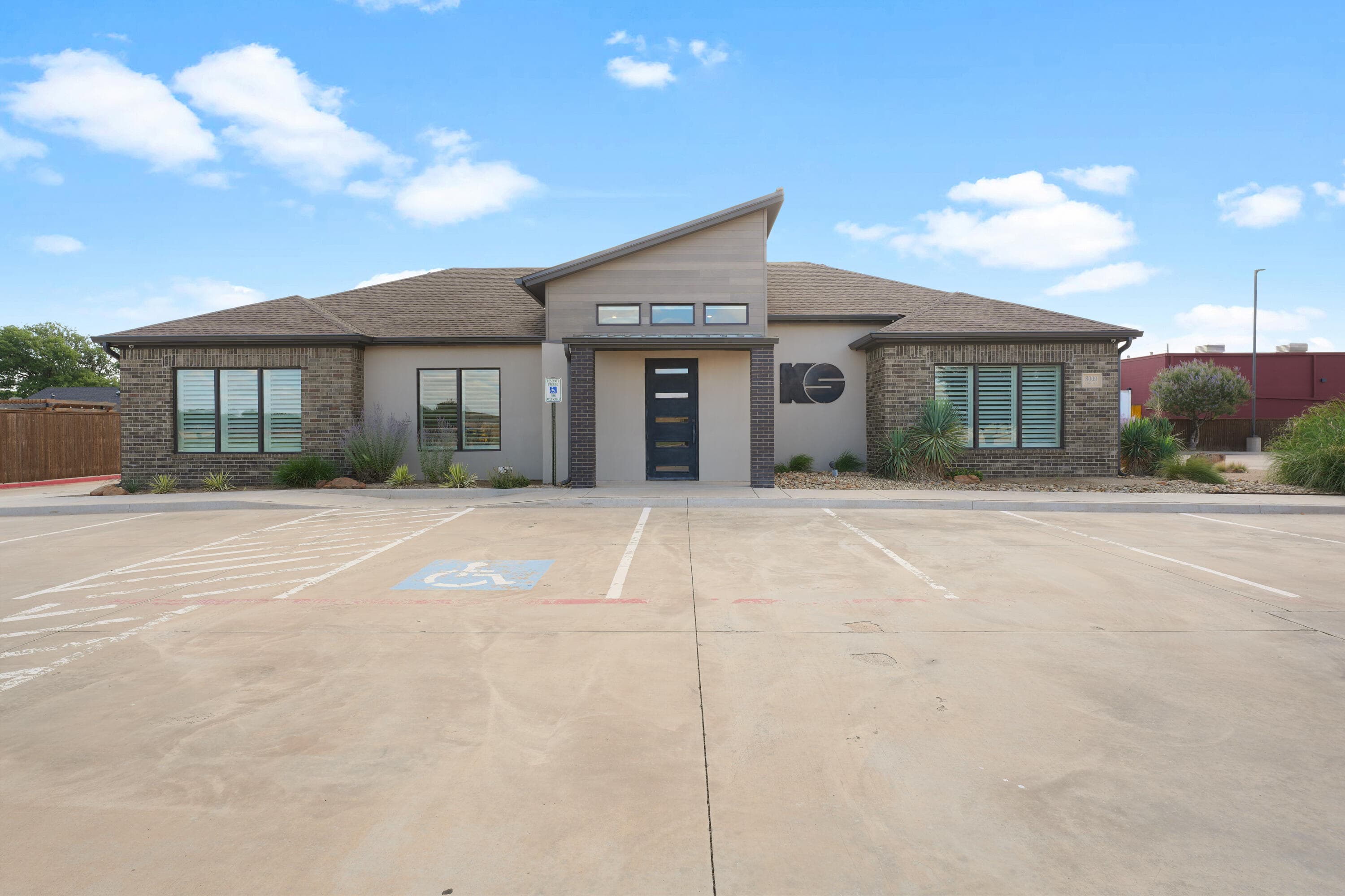 Business at 8009 Genoa Avenue