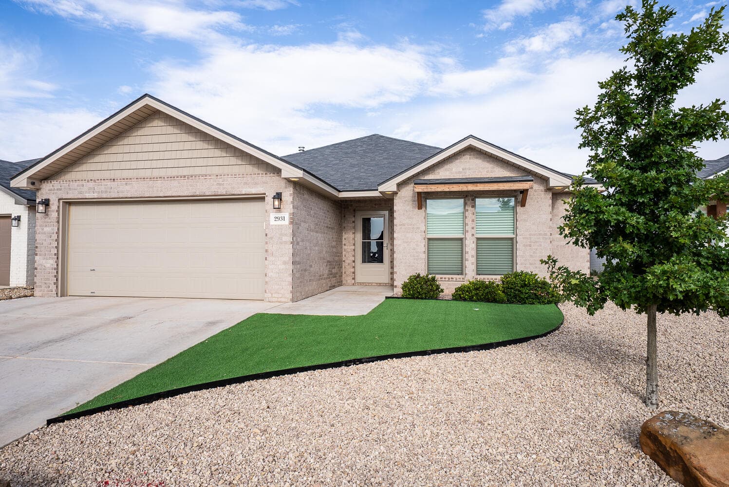 Single Family Residence at 2931 Abbeville Avenue