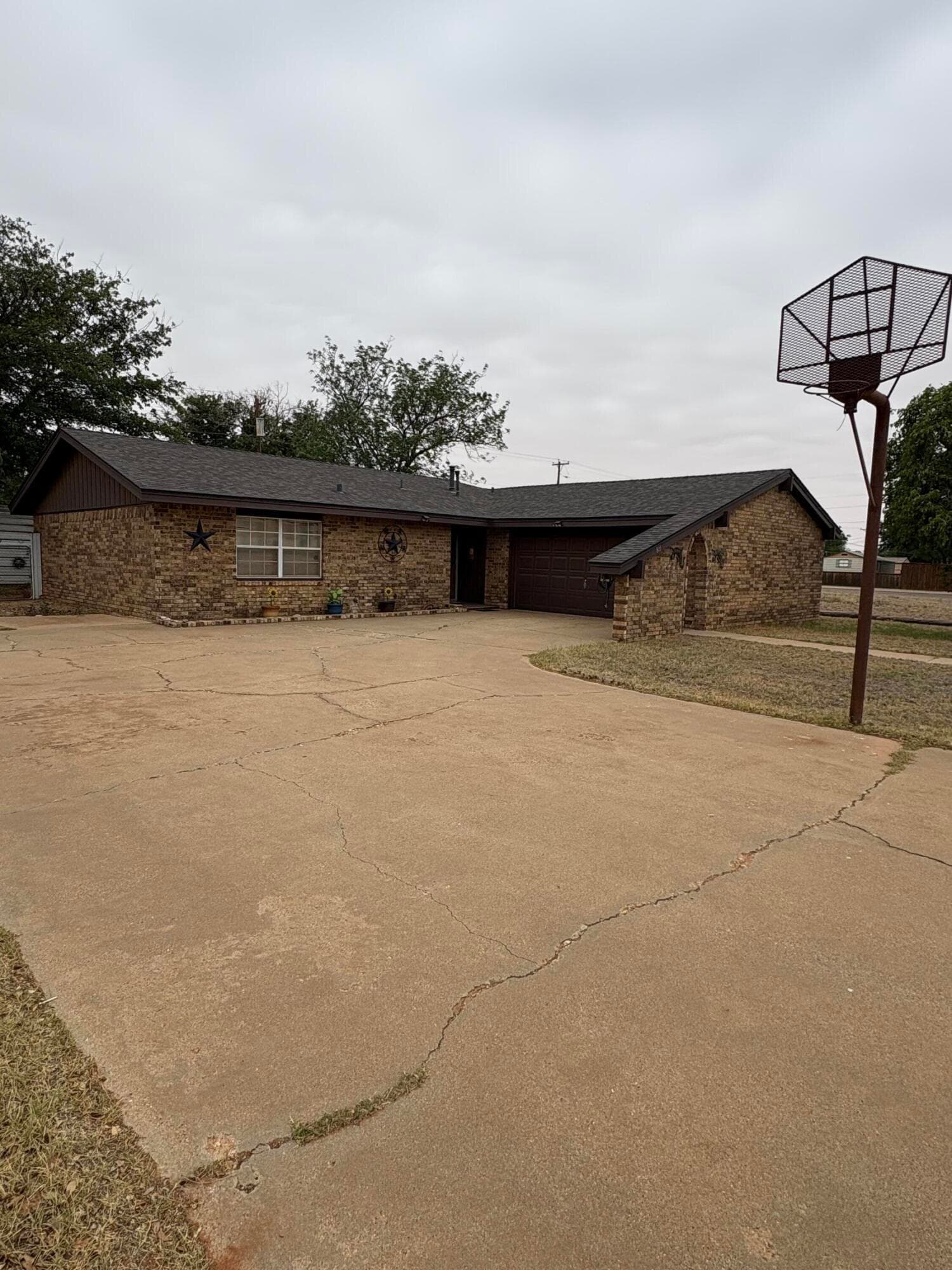 Single Family Residence at 803 S Howell Street