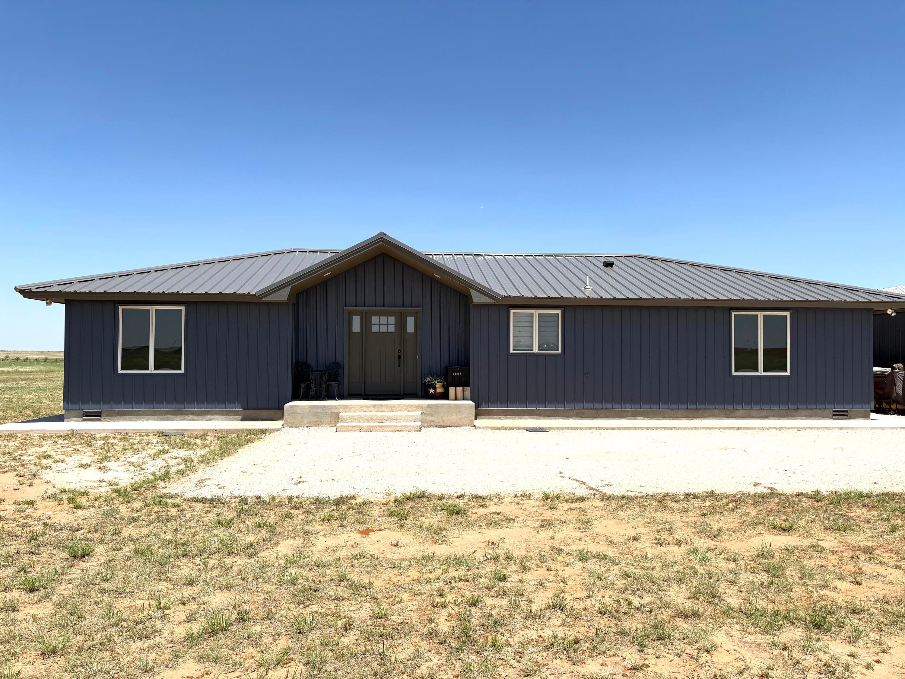 Single Family Residence at 2582 Private Road 193