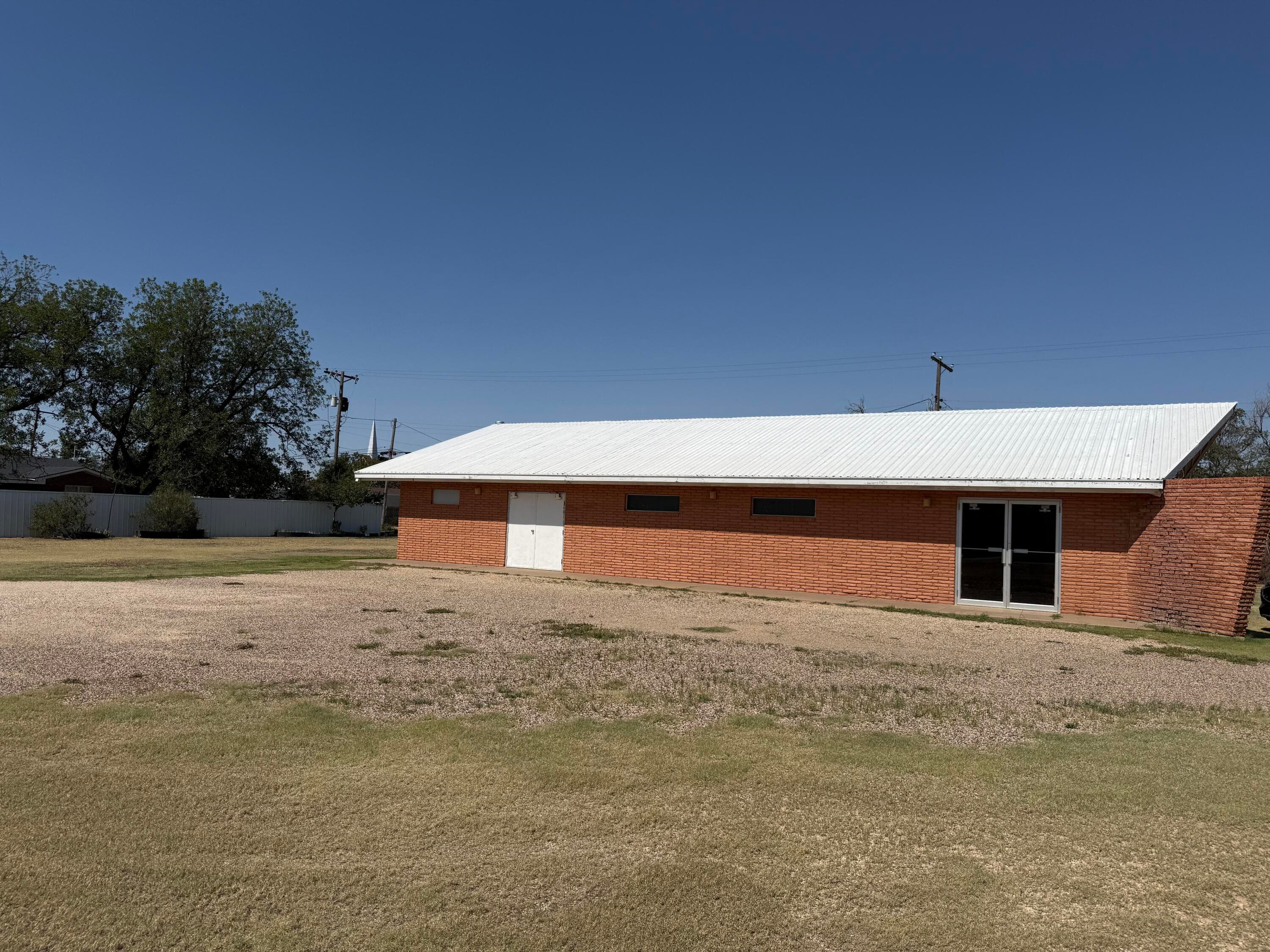 Mixed Use at 1901 E 1st Street