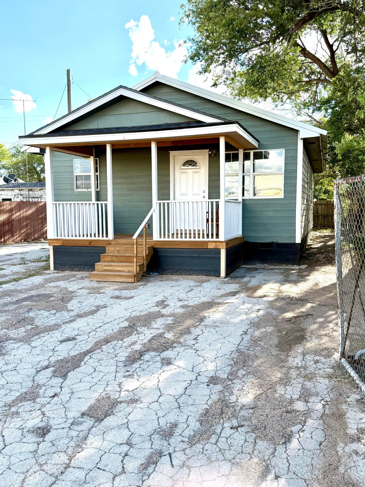 Single Family Residence at 911 N Date Street