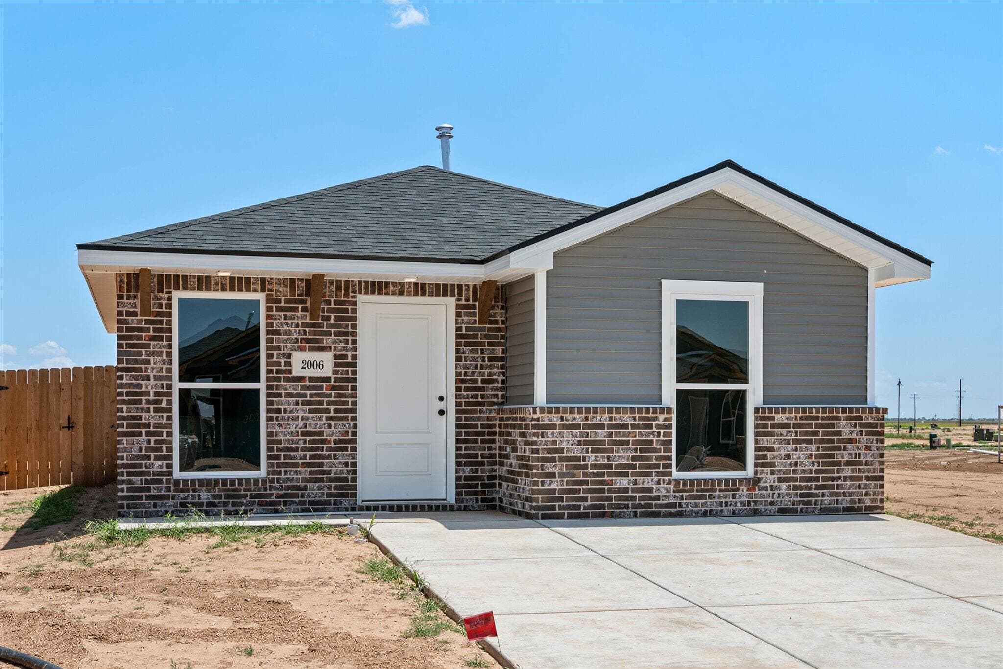 Single Family Residence at 2006 Tractor Avenue