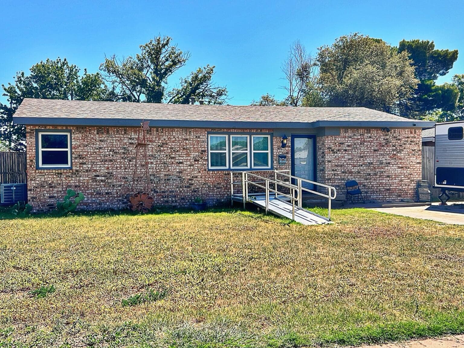 Single Family Residence at 1905 63rd Street