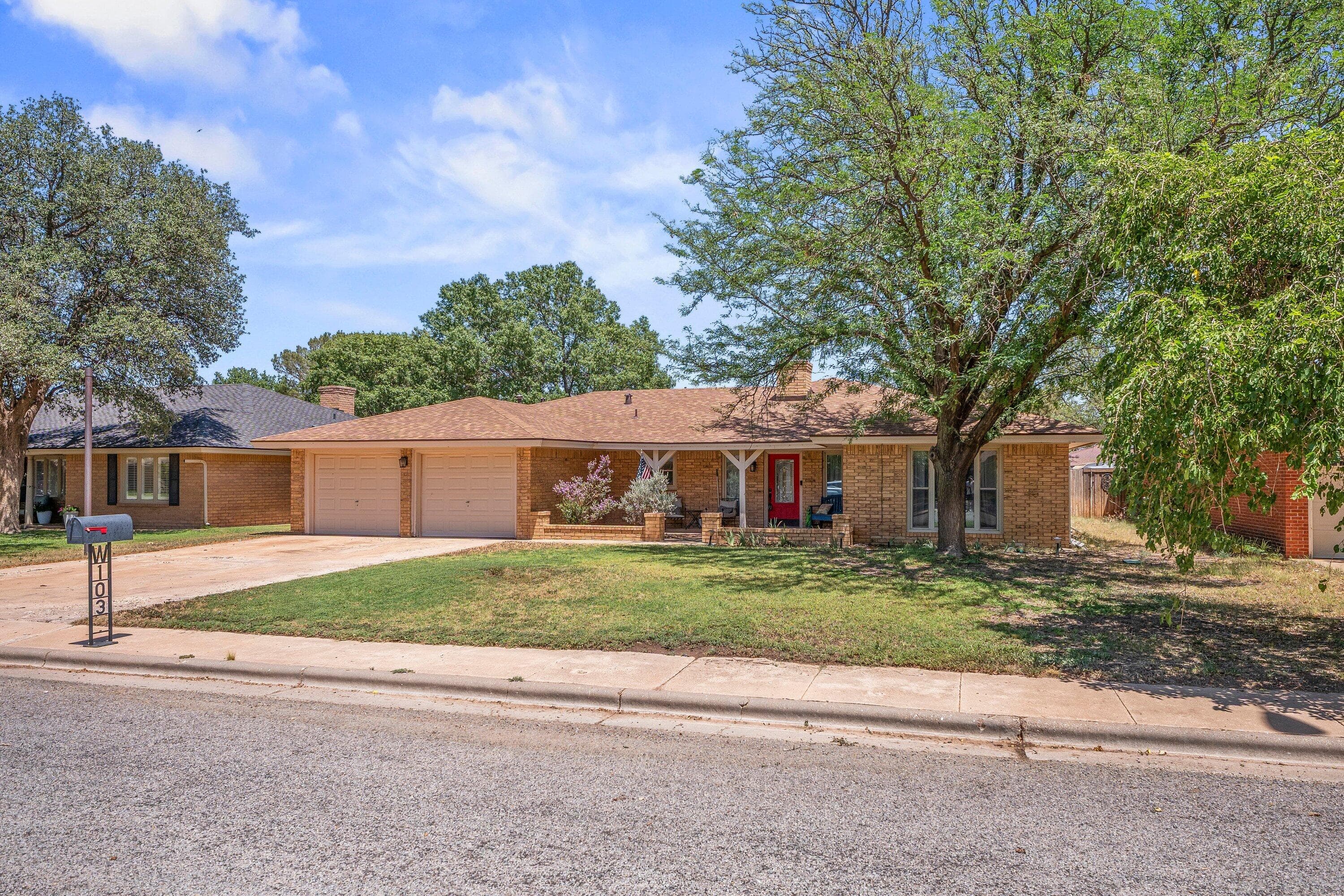 Single Family Residence at 103 Willow Circle