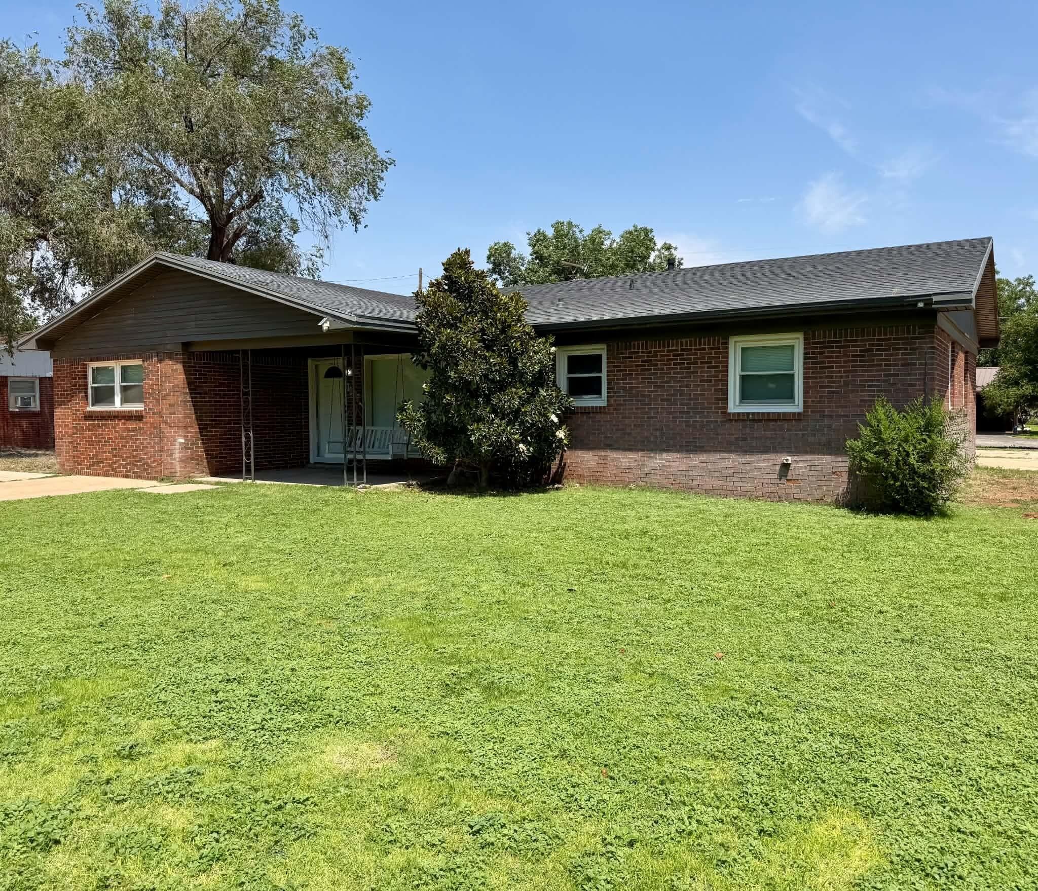 Single Family Residence at 1007 2nd Street