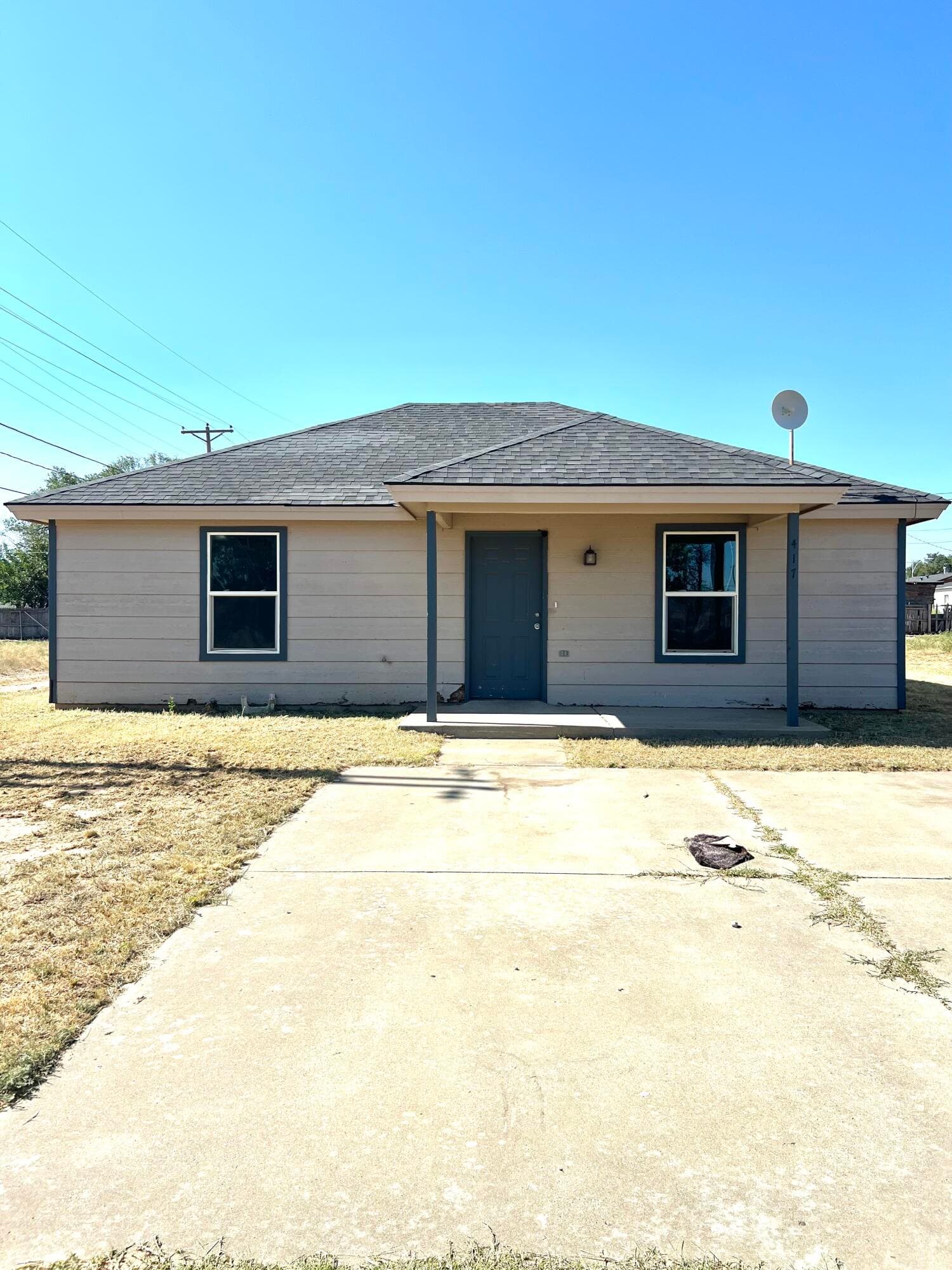 Single Family Residence at 417 36th Street