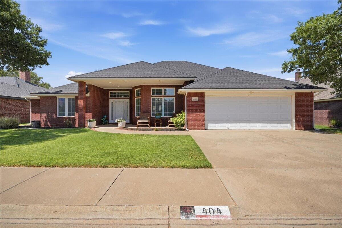 Single Family Residence at 404 Longhorn Street