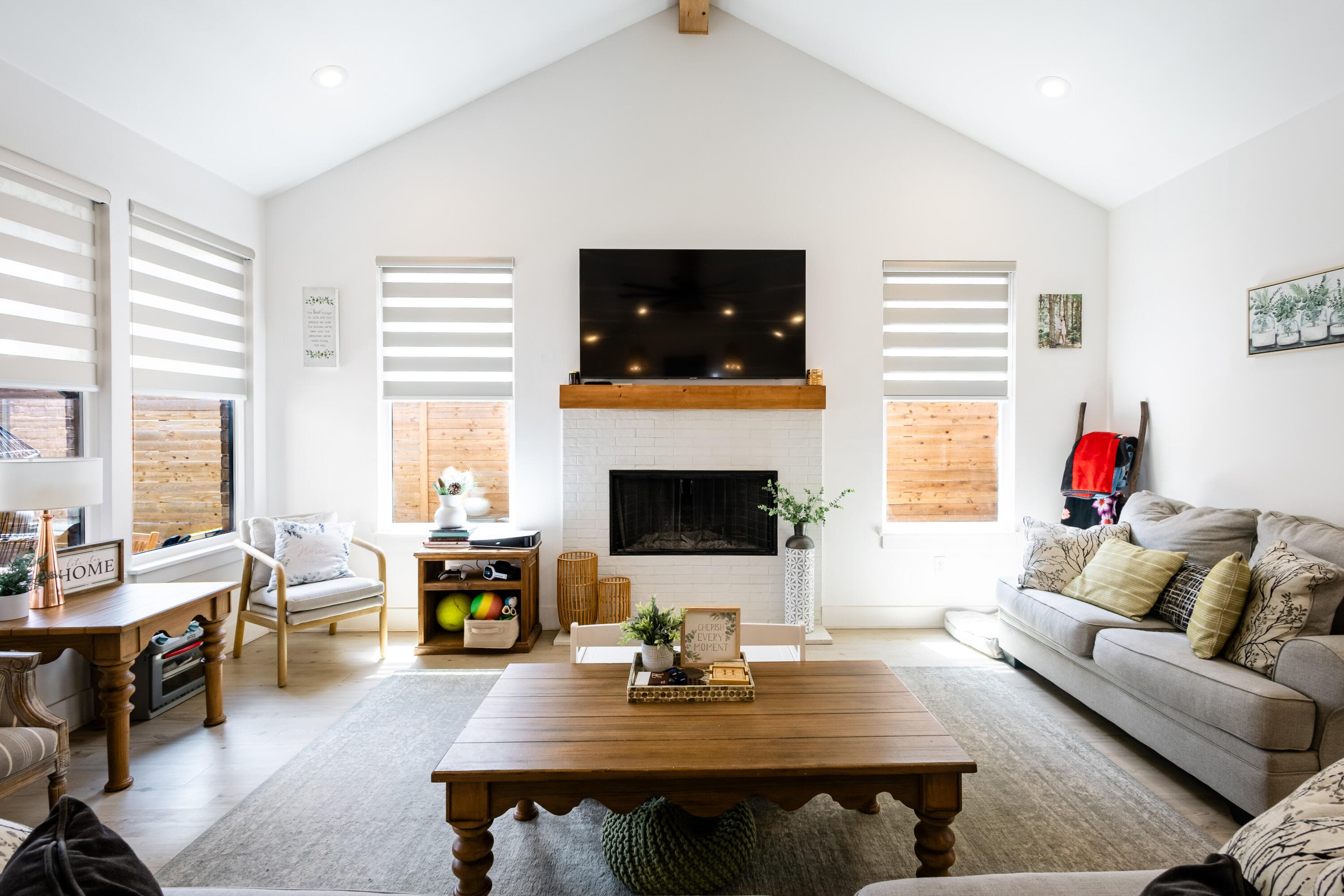 Single Family Residence at 13 Wilshire Boulevard
