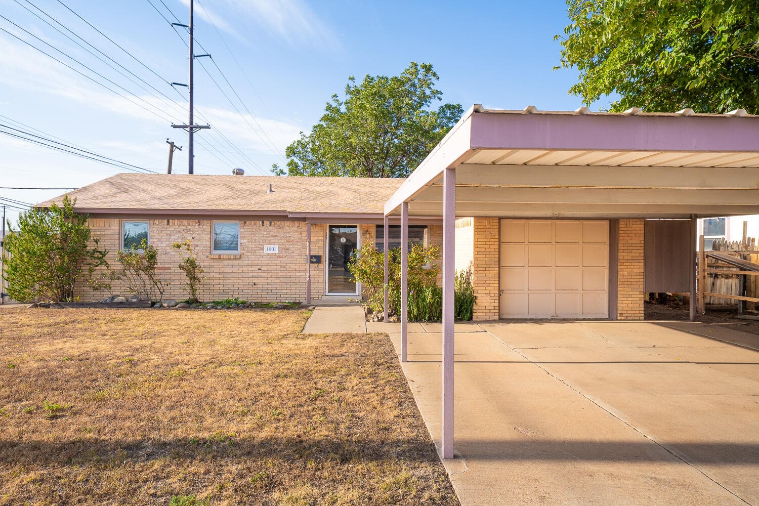 Single Family Residence at 1601 69th Street