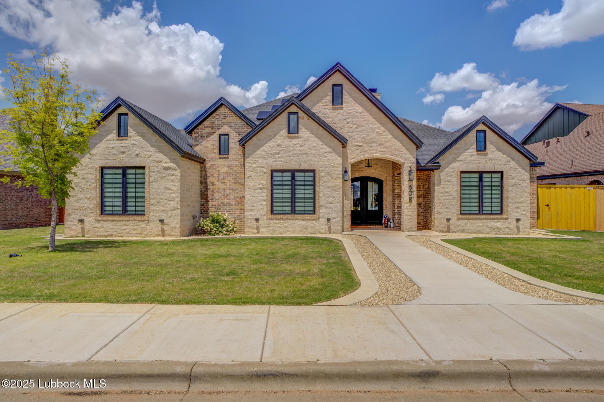 Single Family Residence at 608 N 11th Street
