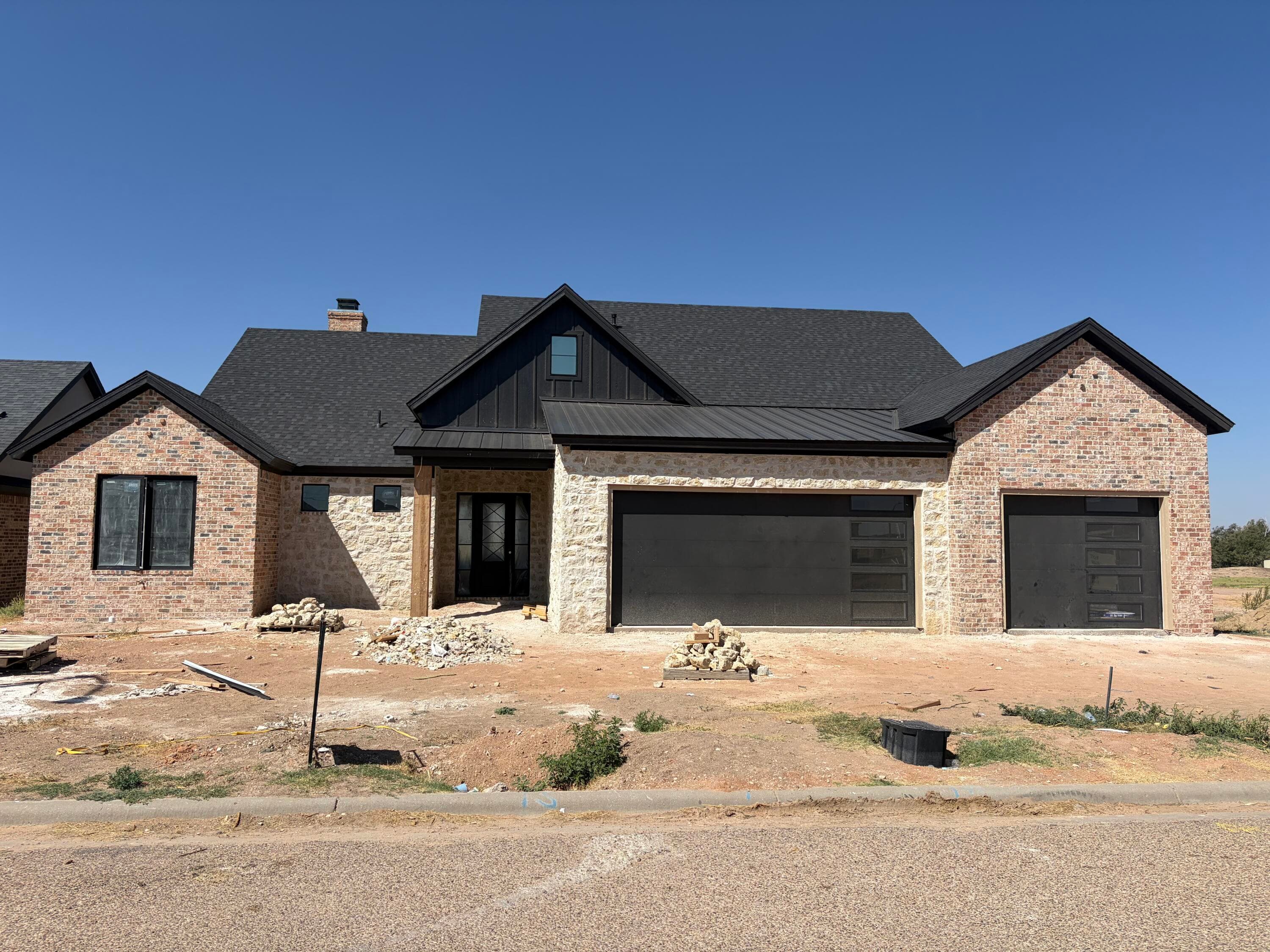 Single Family Residence at 1614 Private Road 1270