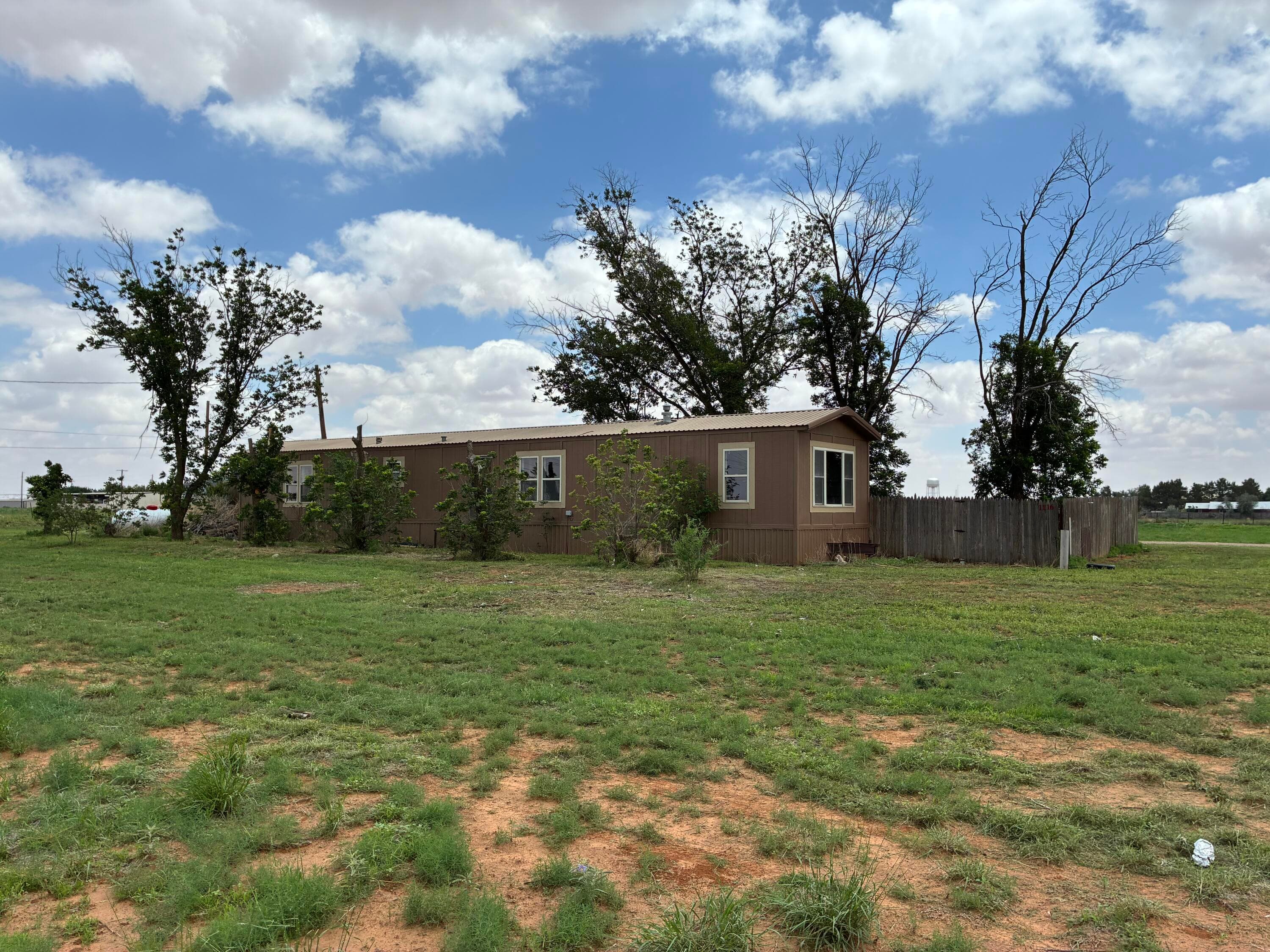 Manufactured Home at 1116 E Bynum Lane