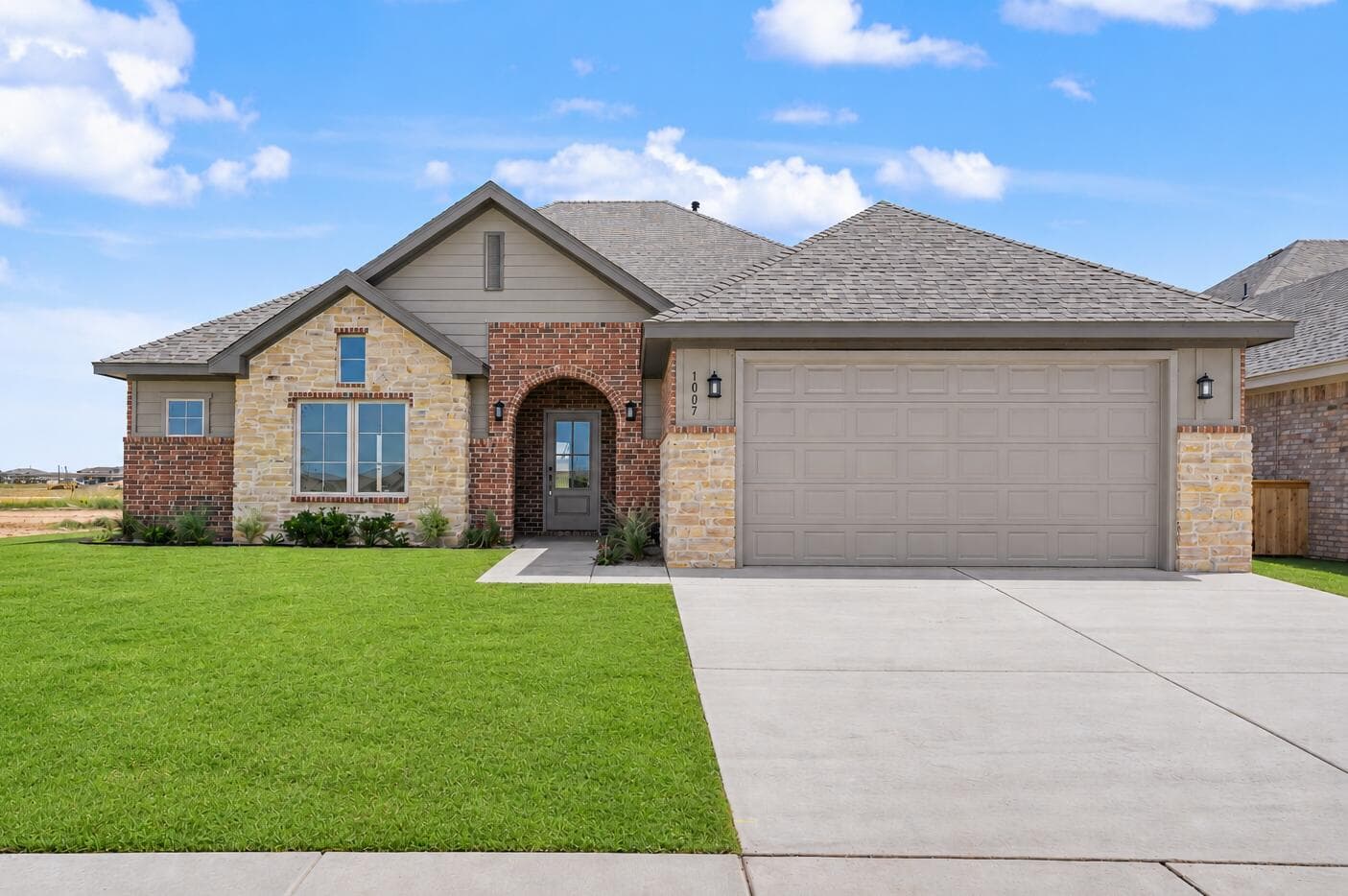 Single Family Residence at 1009 N 5th Street