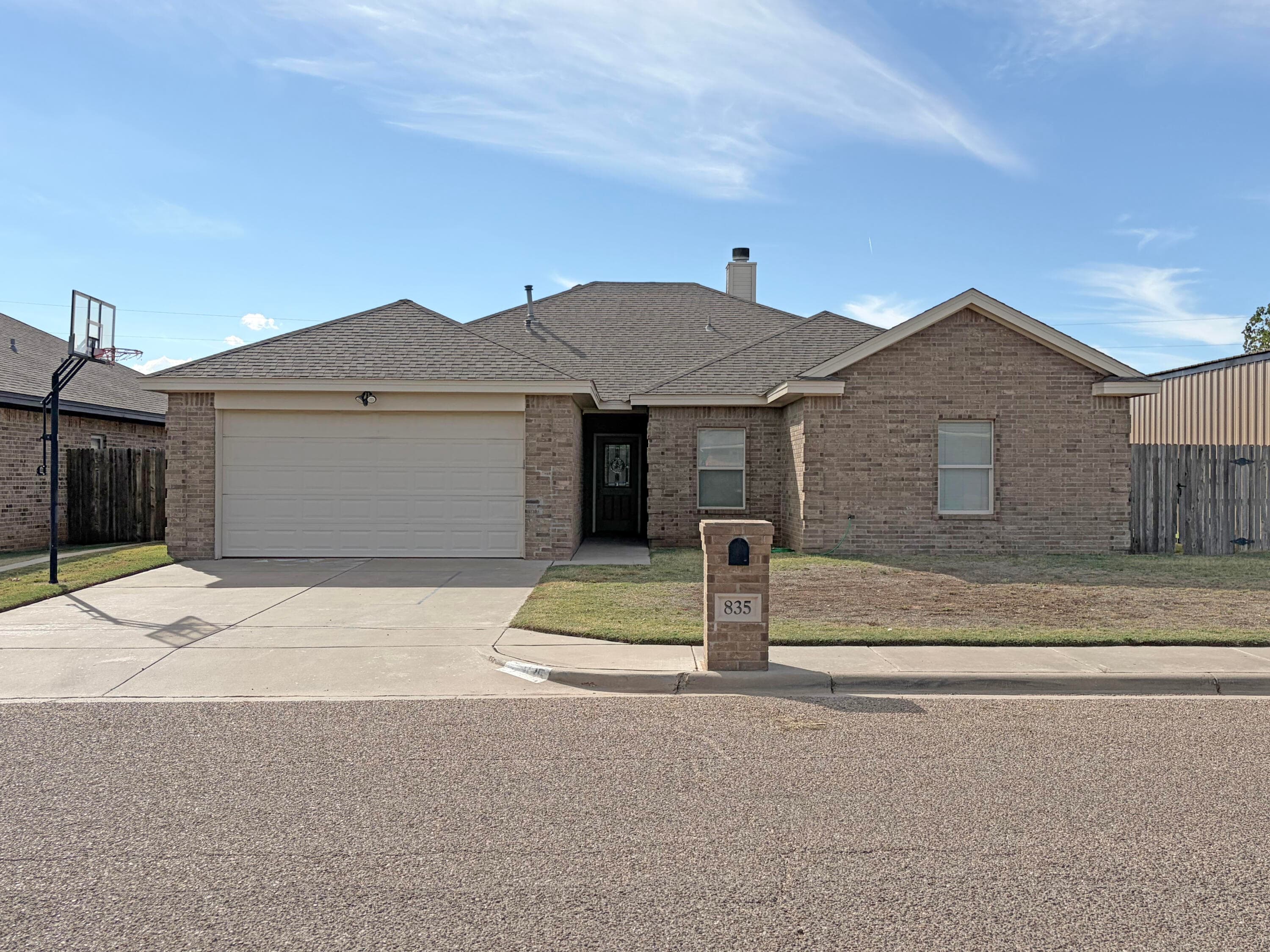 Single Family Residence at 835 Avenue S