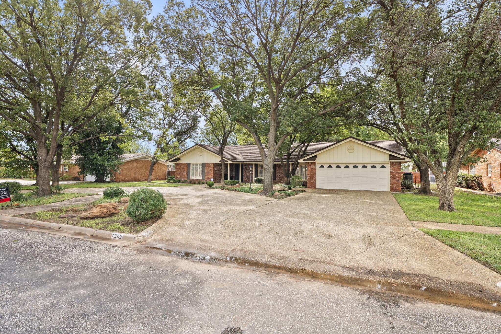 Single Family Residence at 1202 E Tate Street