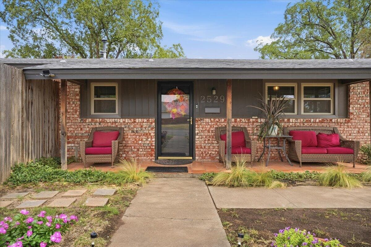 Single Family Residence at 2529 52nd Street