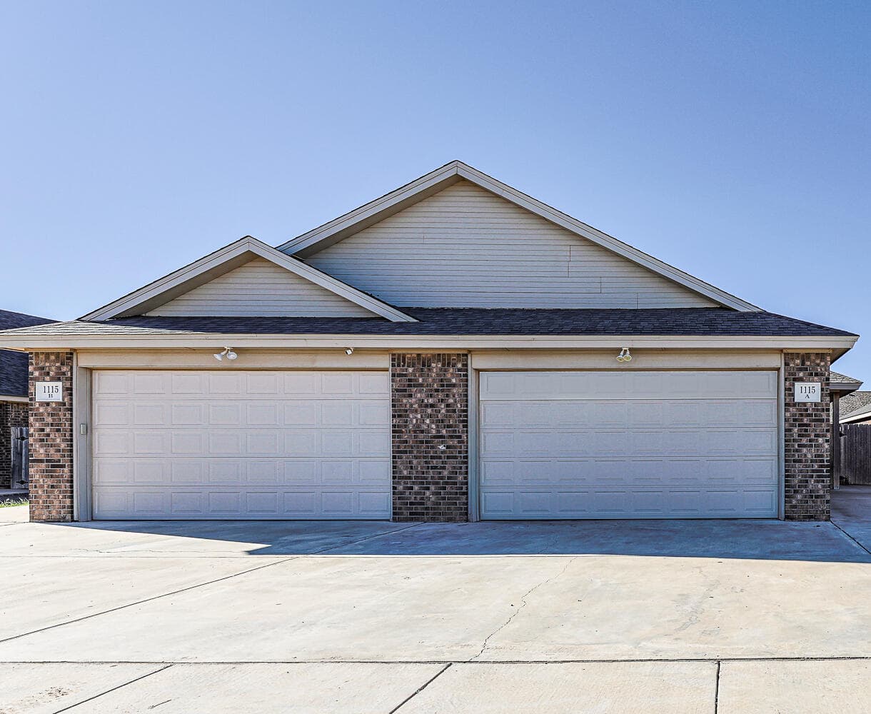Duplex at 1115 Preston Trail