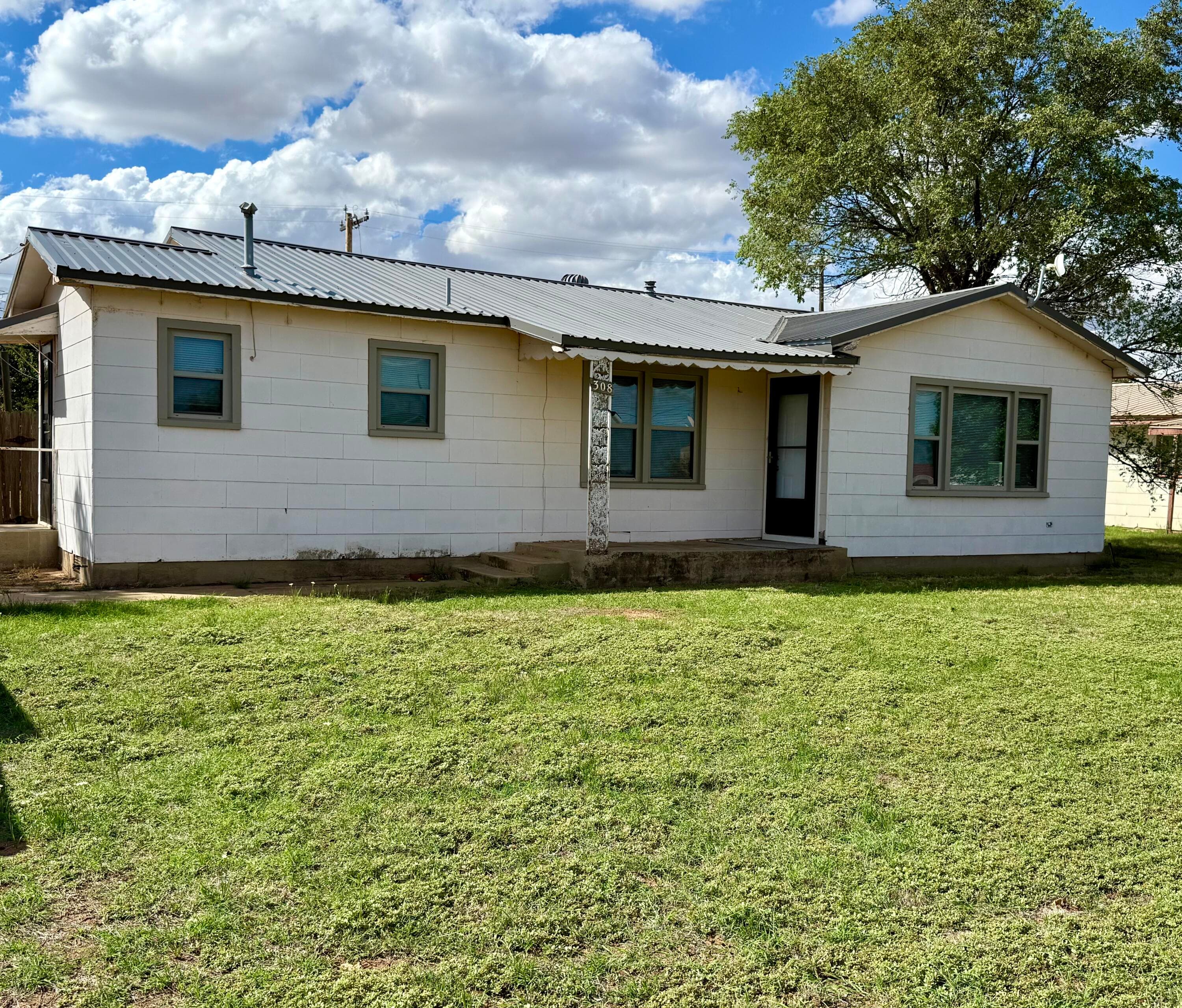 Single Family Residence at 308 S Ayrshire Avenue