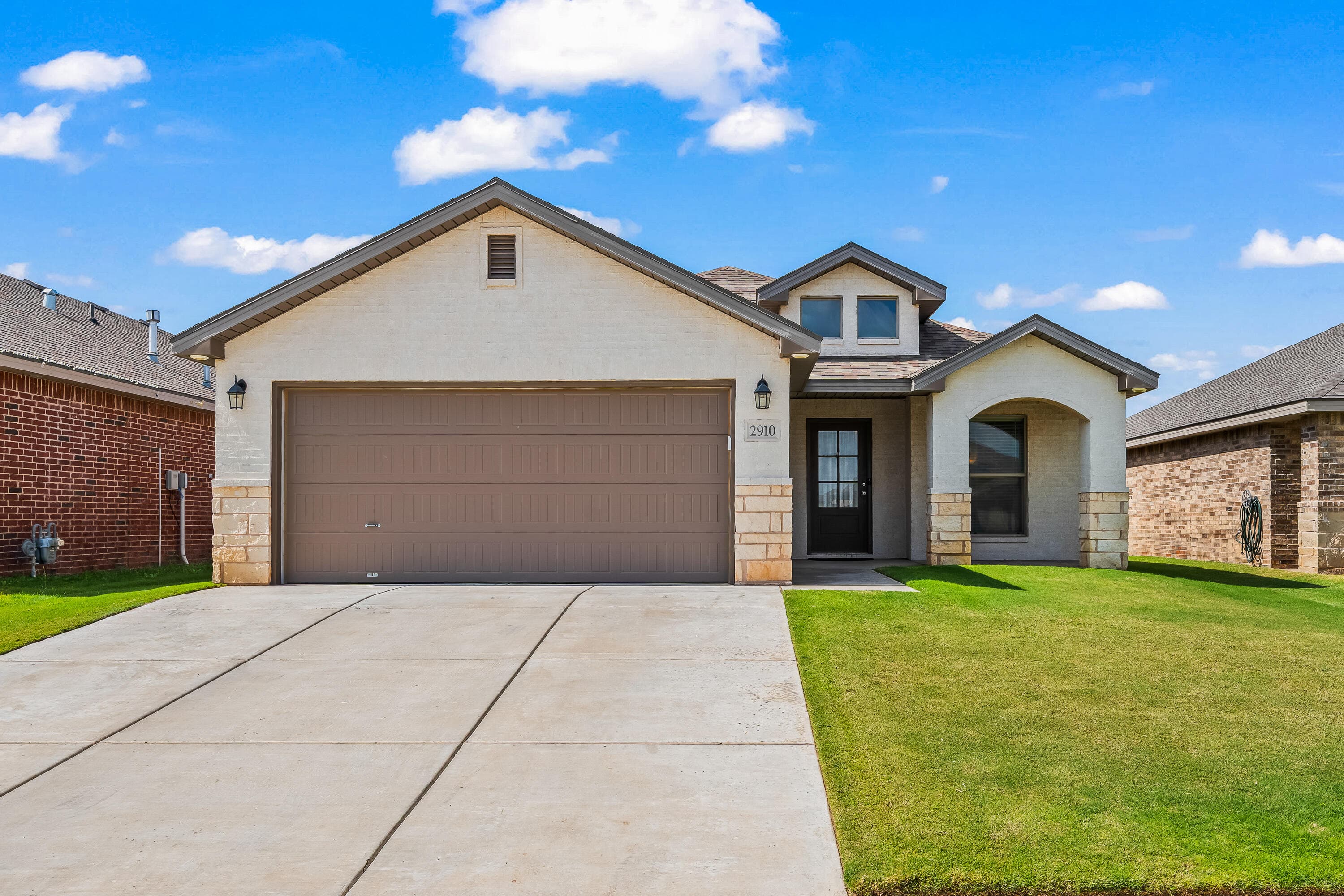 Single Family Residence at 2910 Urbana Place