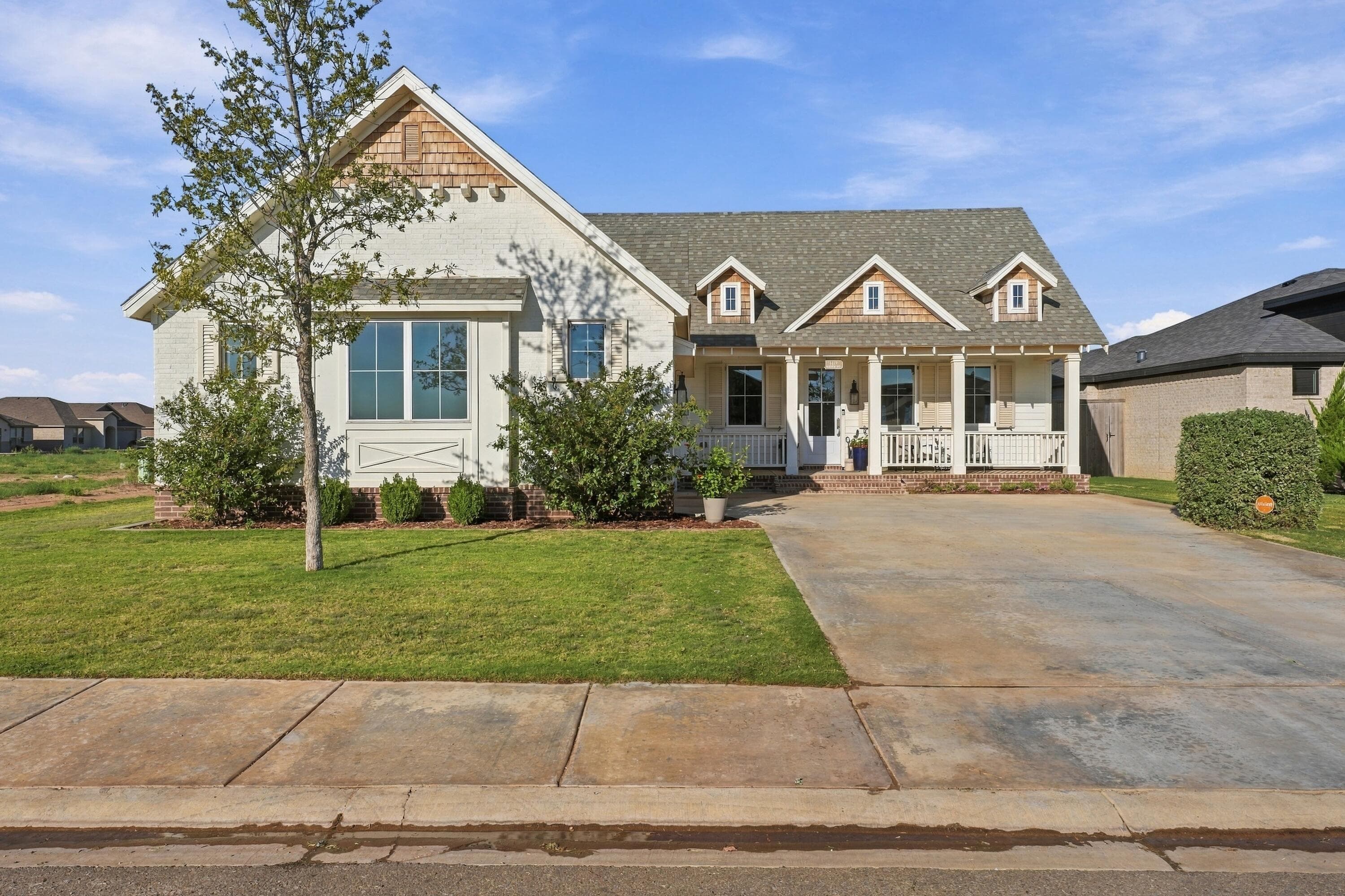 Single Family Residence at 1419 Durham Avenue
