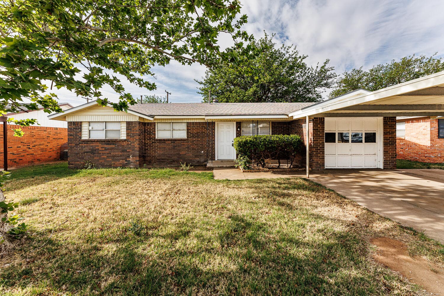 Single Family Residence at 5517 16th Place