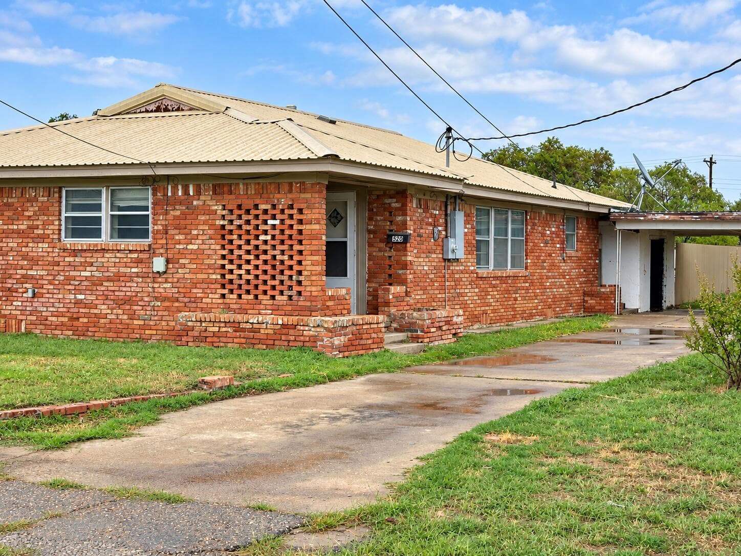 Single Family Residence at 520 N 11th Street