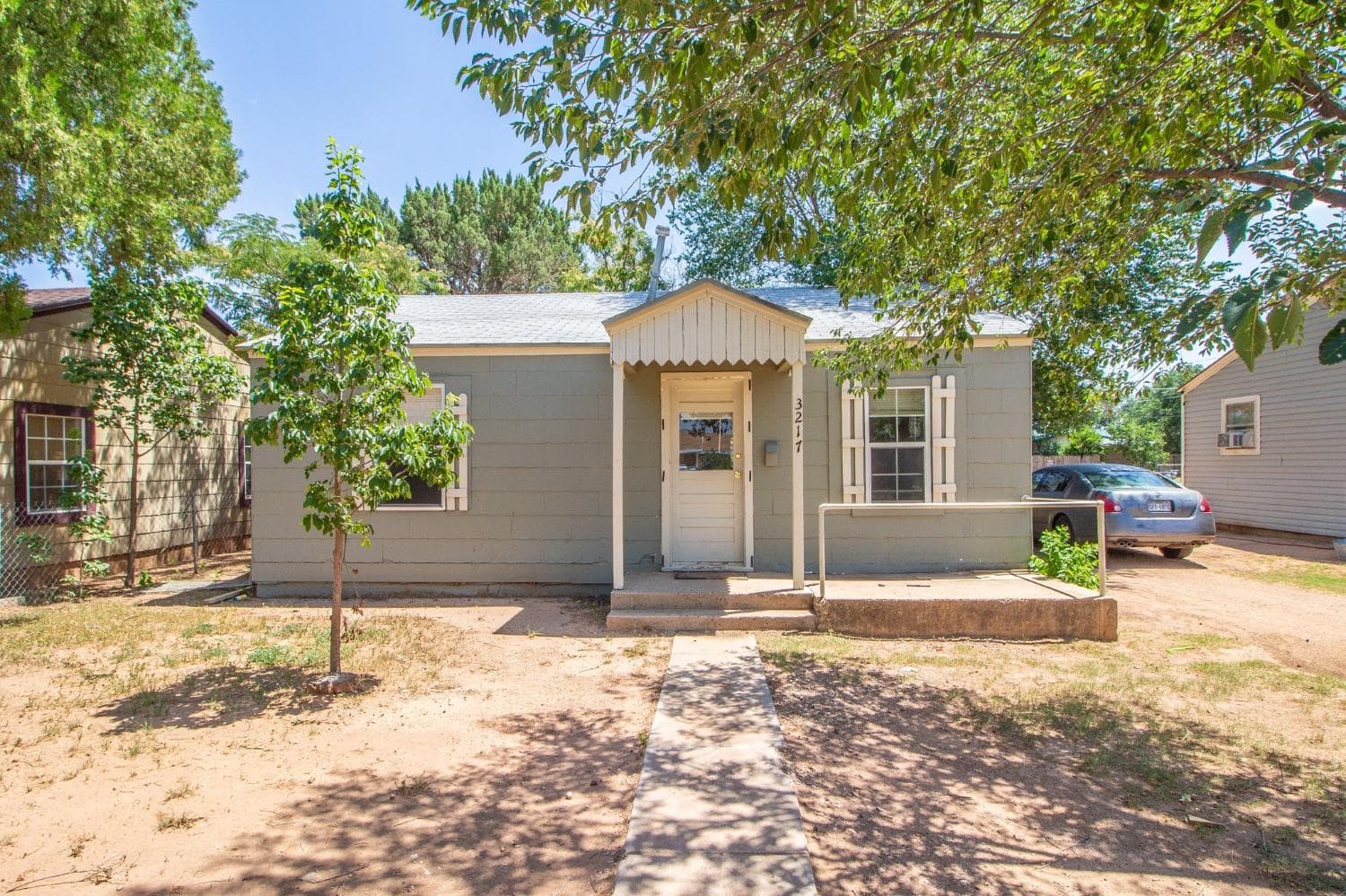 Single Family Residence at 3217 Baylor Street