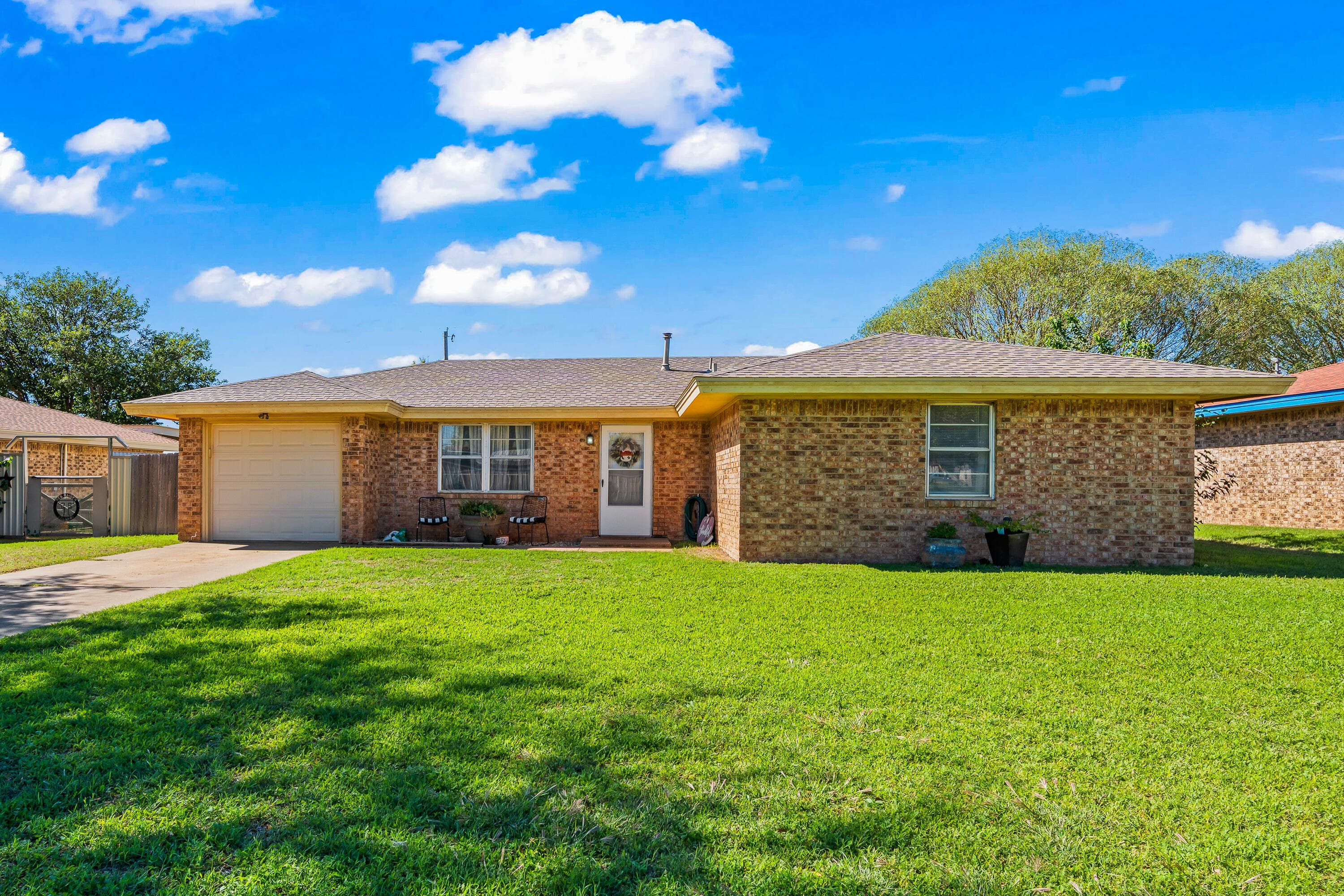 Single Family Residence at 1007 Avenue H