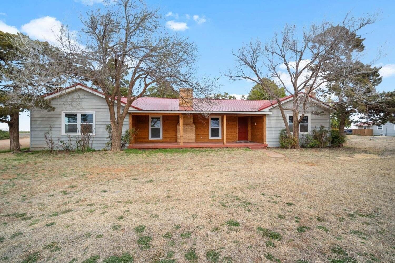Single Family Residence at 3919 E F M 1729