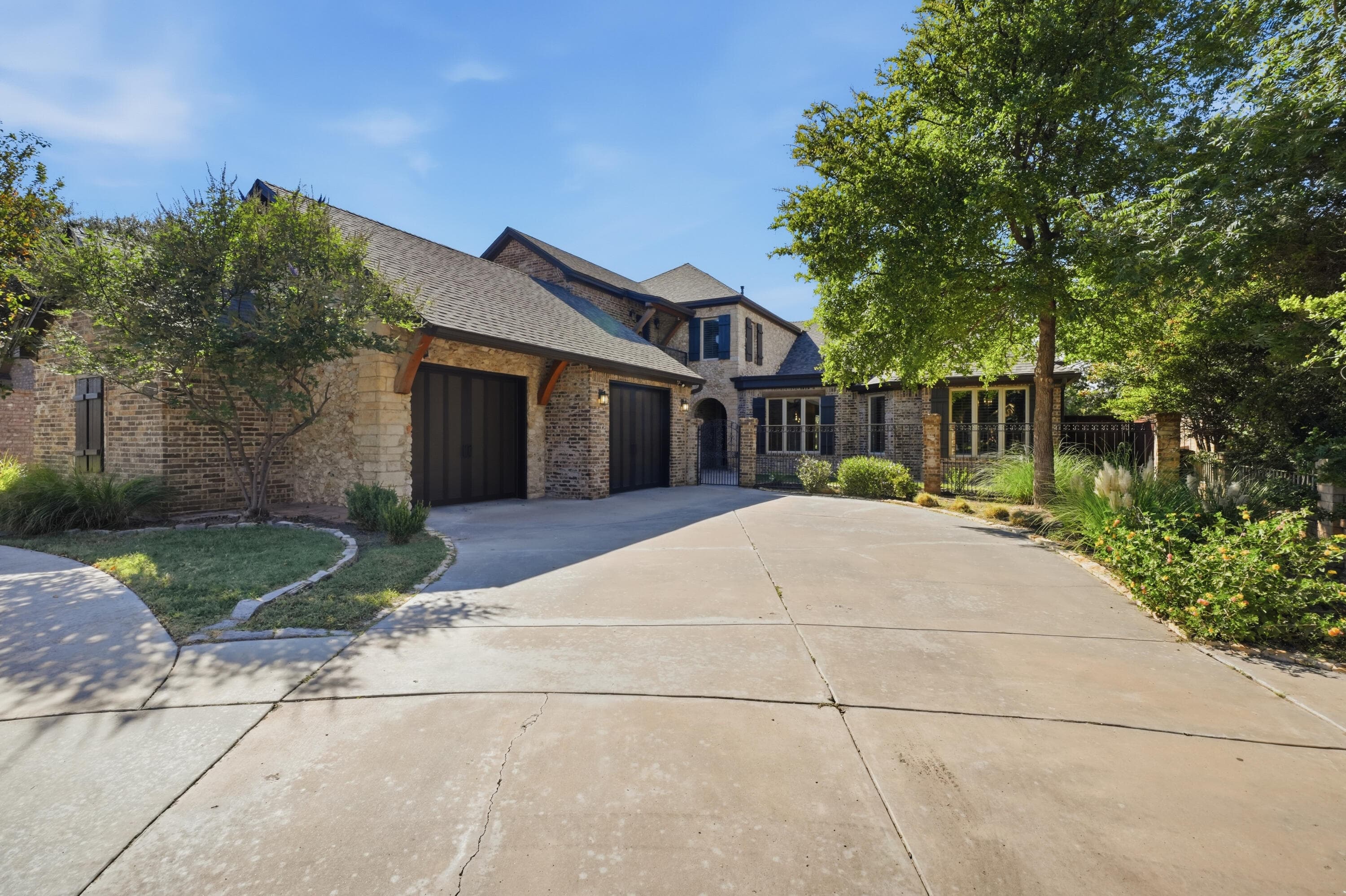 Single Family Residence at 5010 91st Street