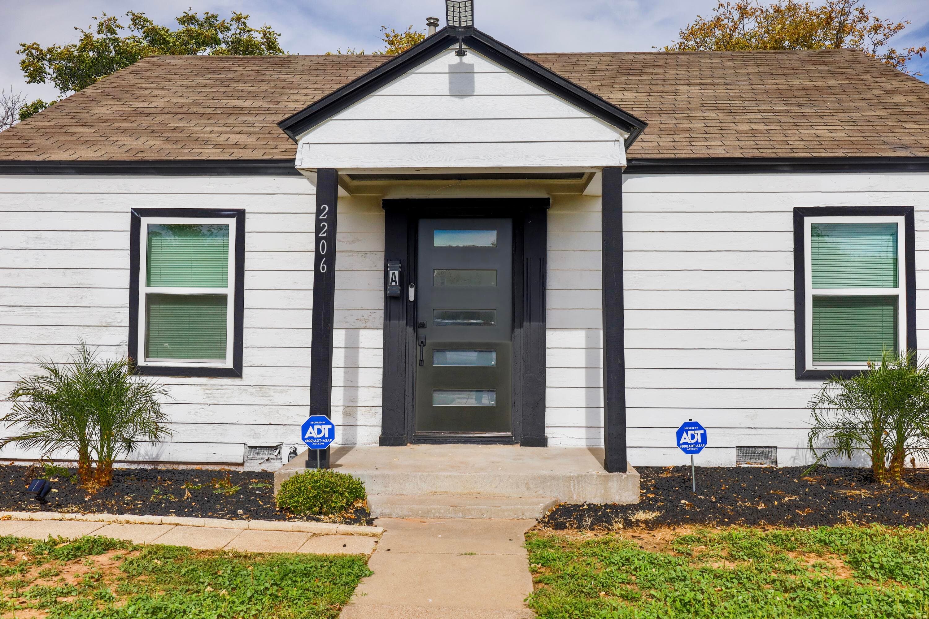Single Family Residence at 2206 28th Street