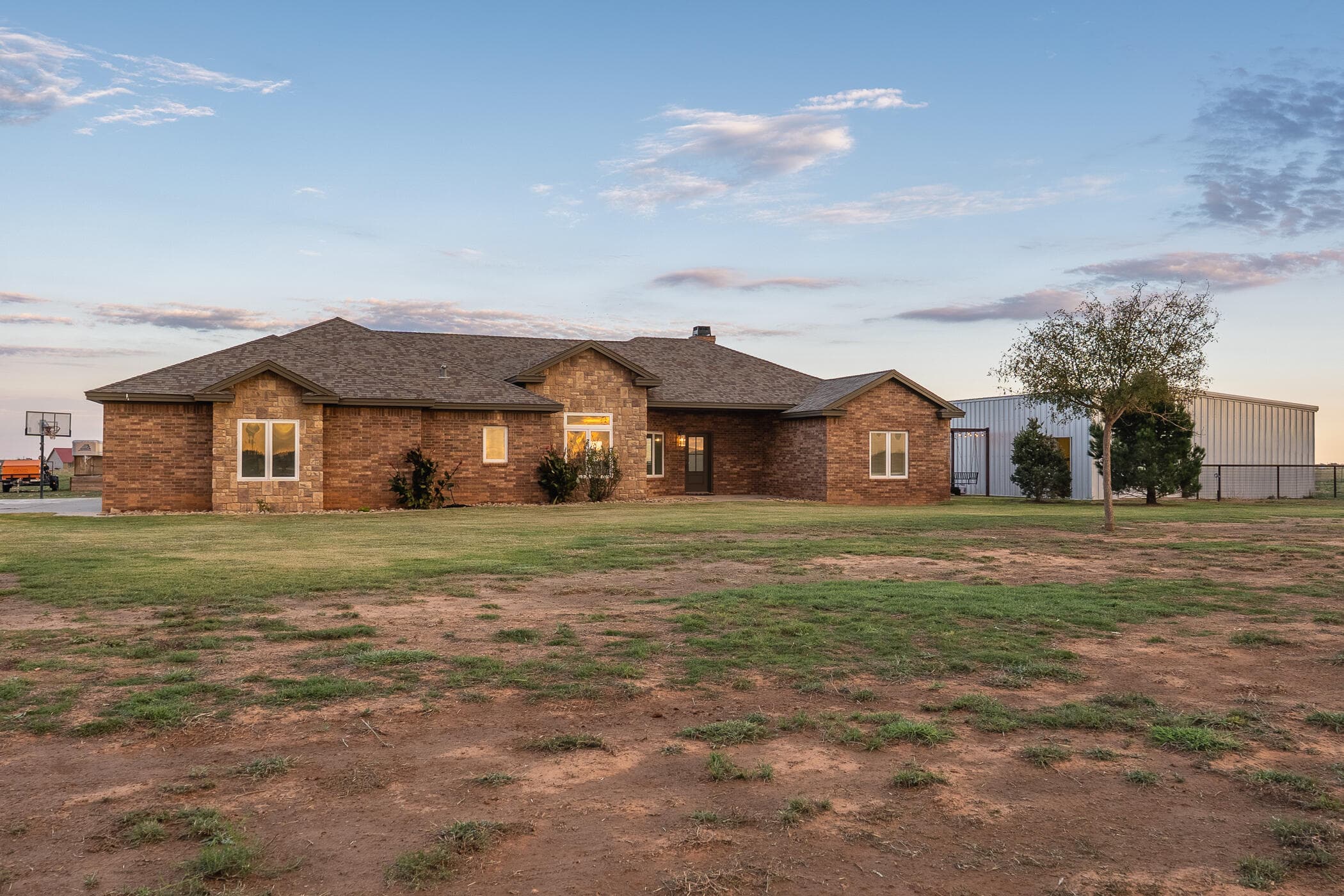Single Family Residence at 14022 N County Rd 1400