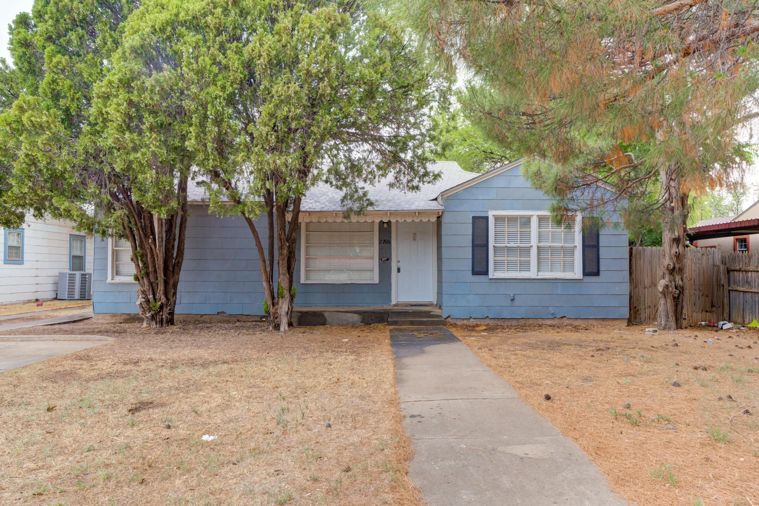 Single Family Residence at 2206 32nd Street