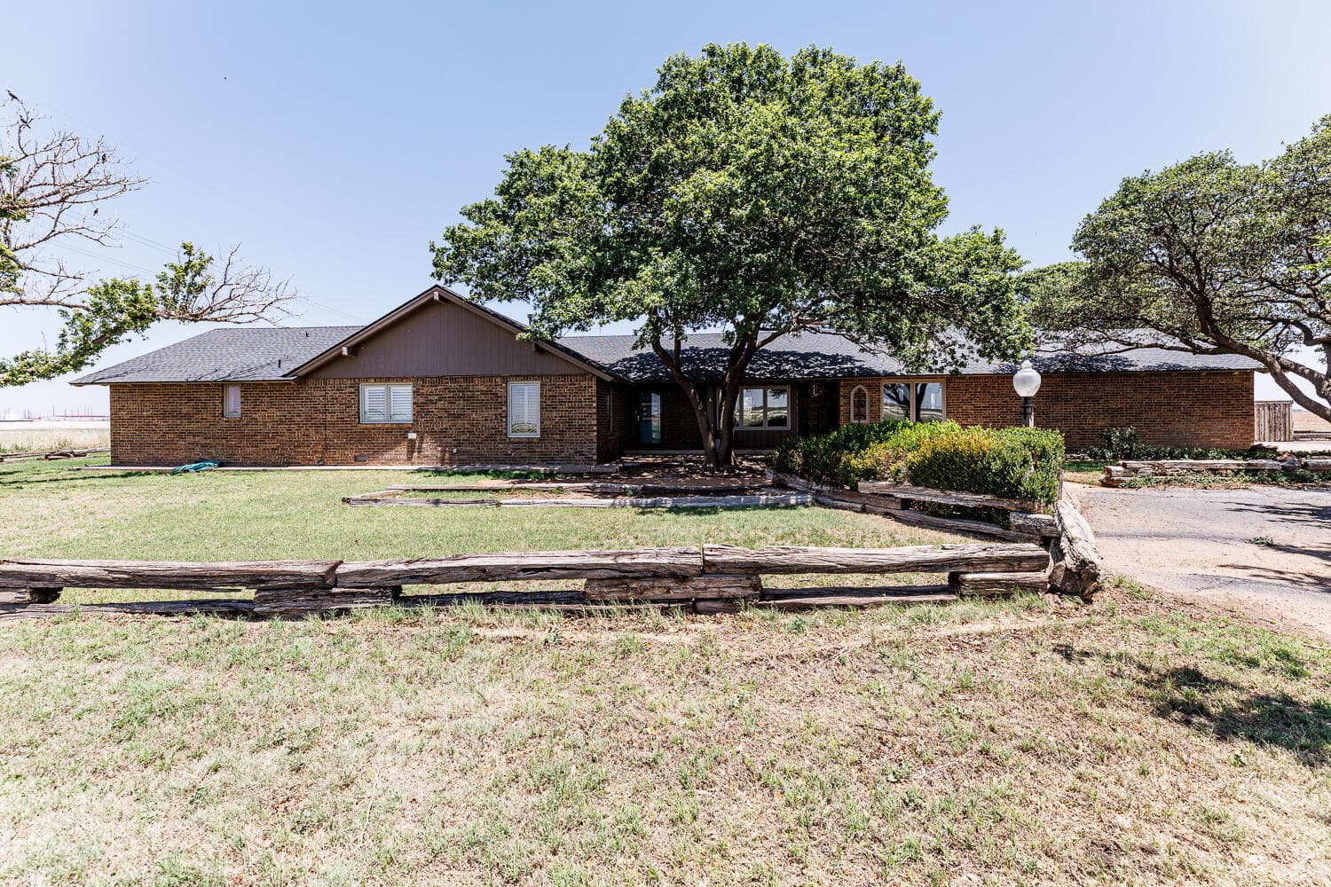Single Family Residence at 3261 I-27