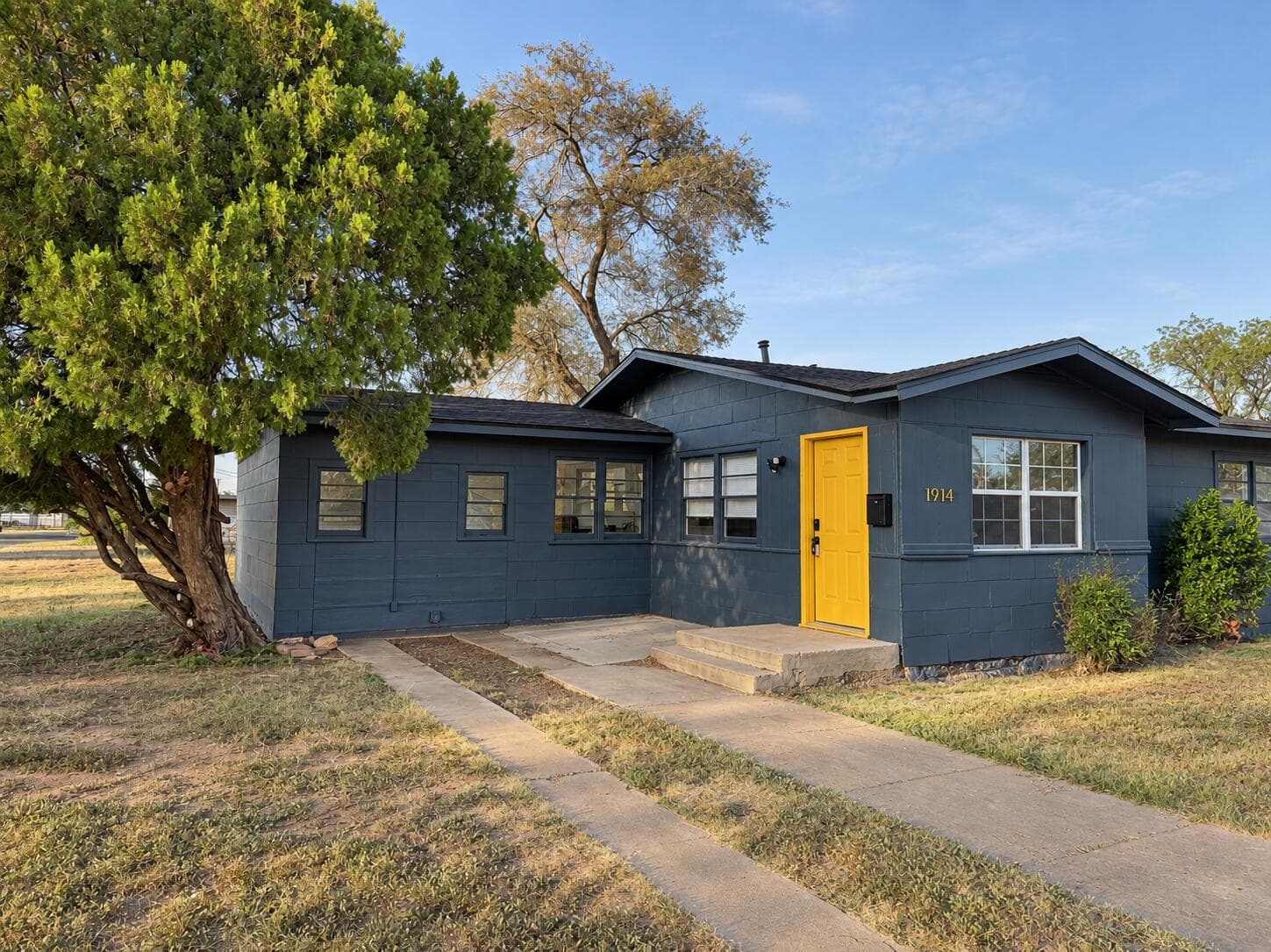 Single Family Residence at 1914 64th Street