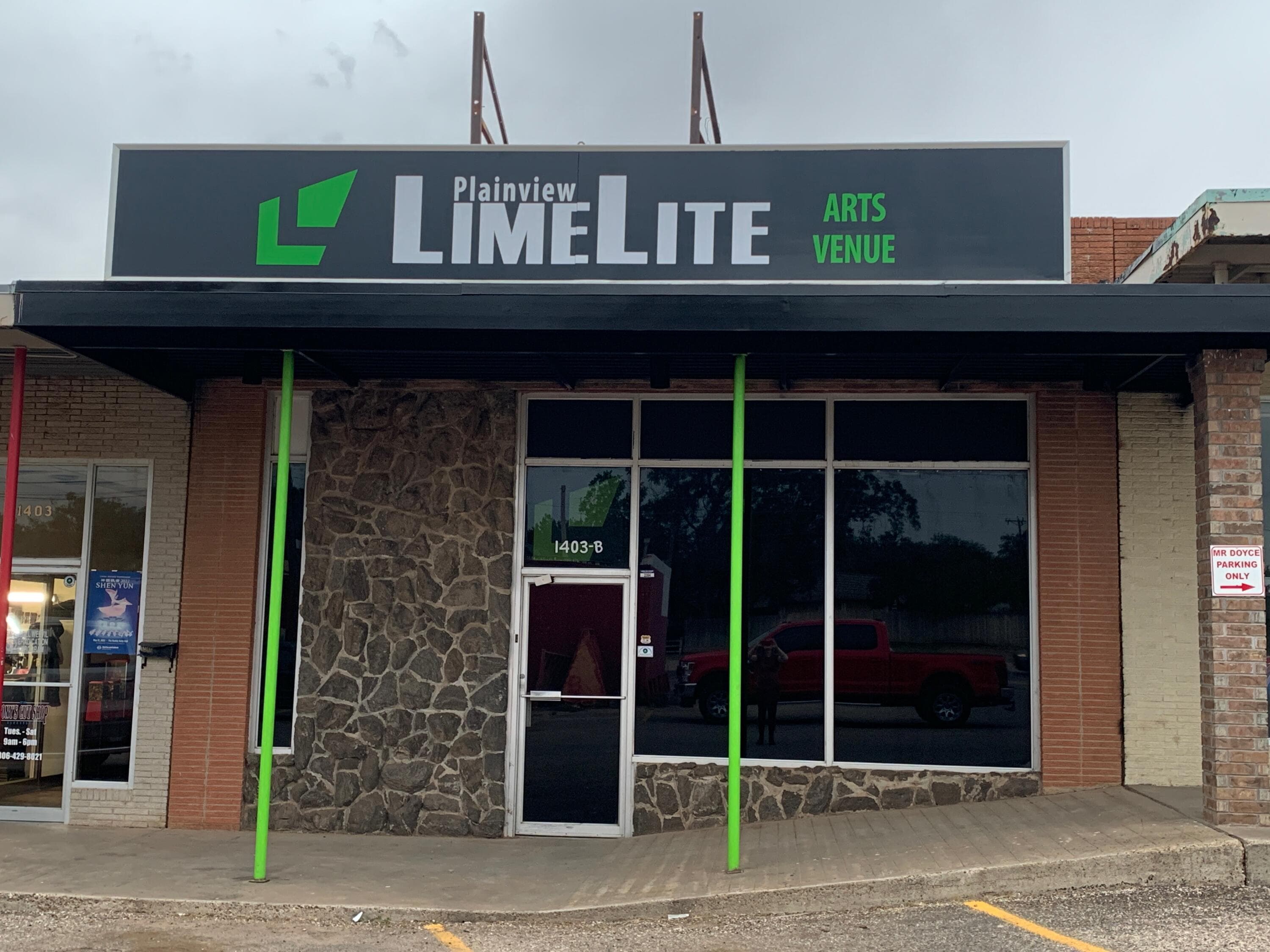 Business at 1403 W 5th Street