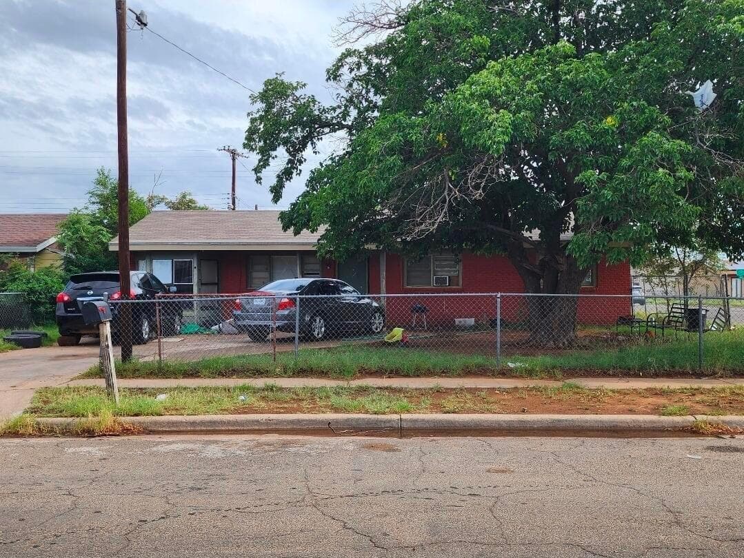 Single Family Residence at 1937 E Colgate Street