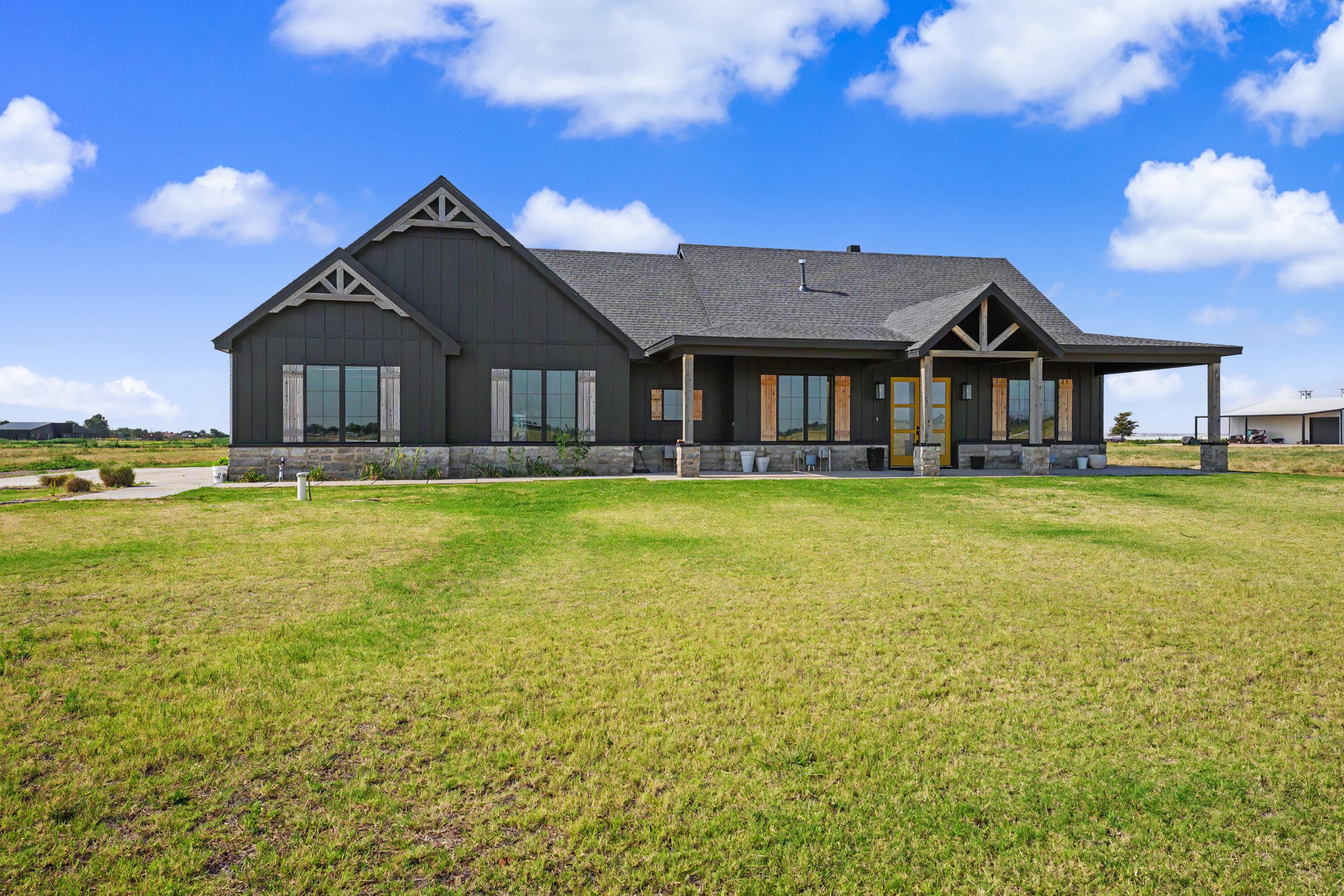 Single Family Residence at 3021 County Road 6000