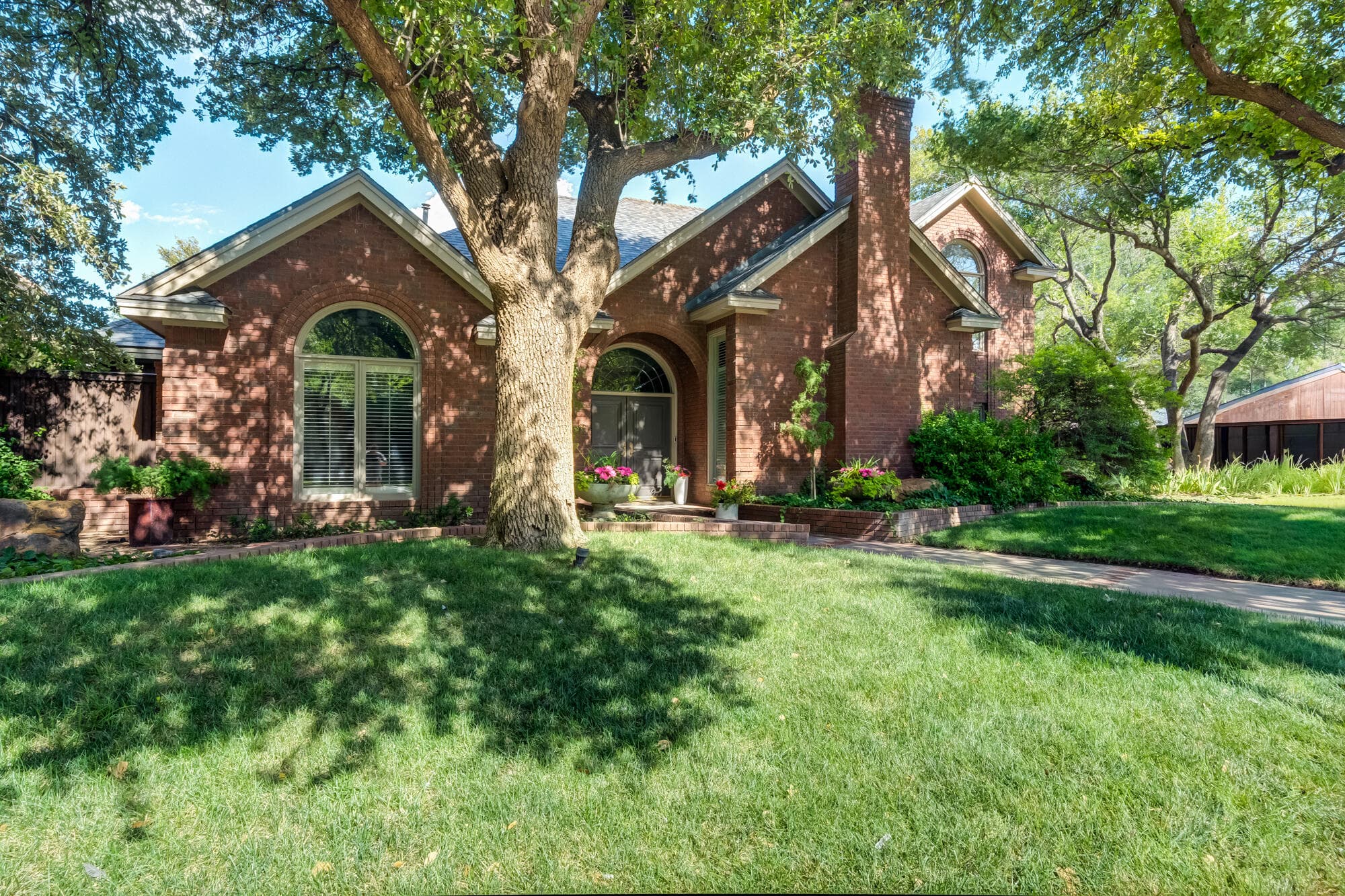 Single Family Residence at 8707 Savannah Avenue