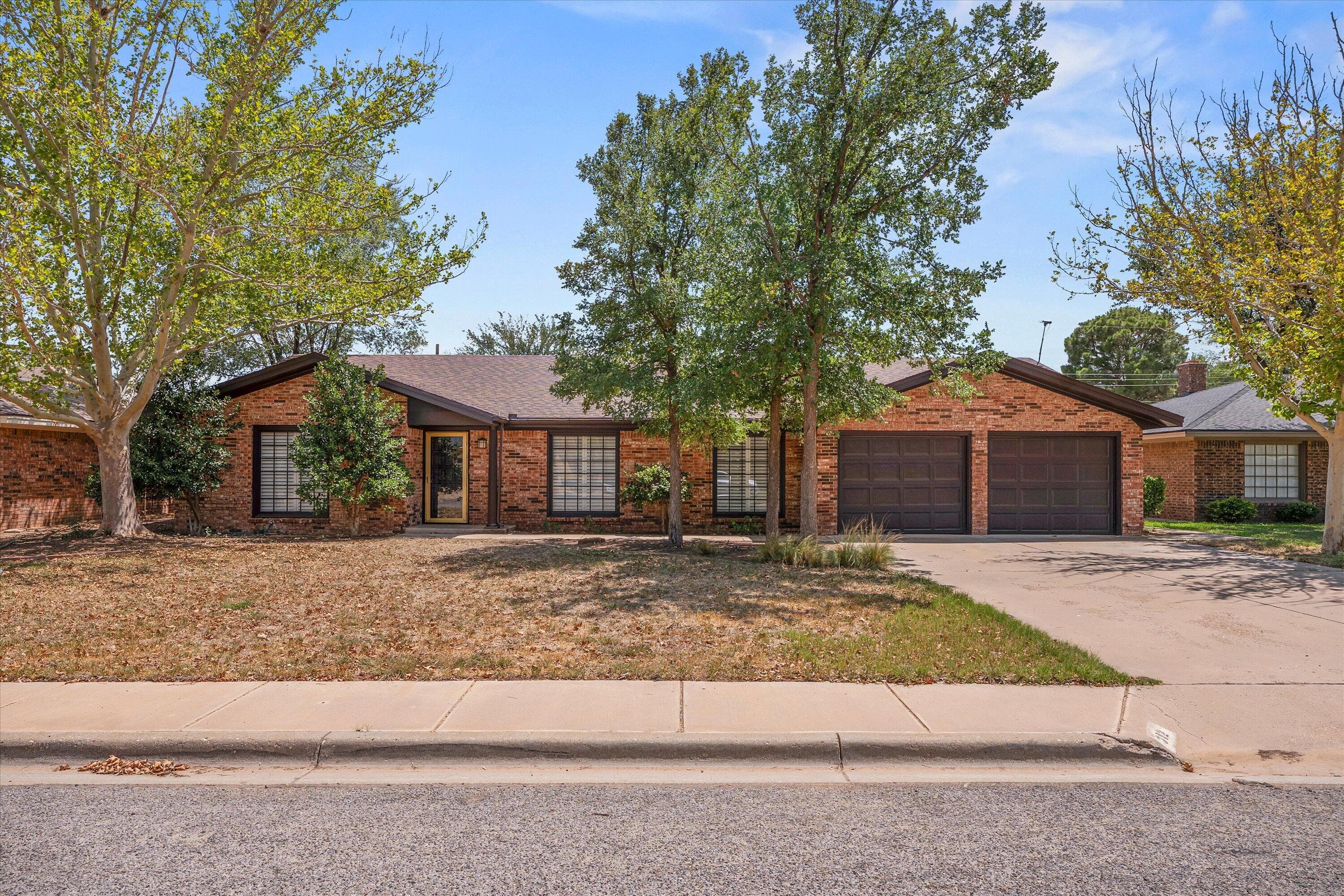 Single Family Residence at 312 Cottonwood Lane